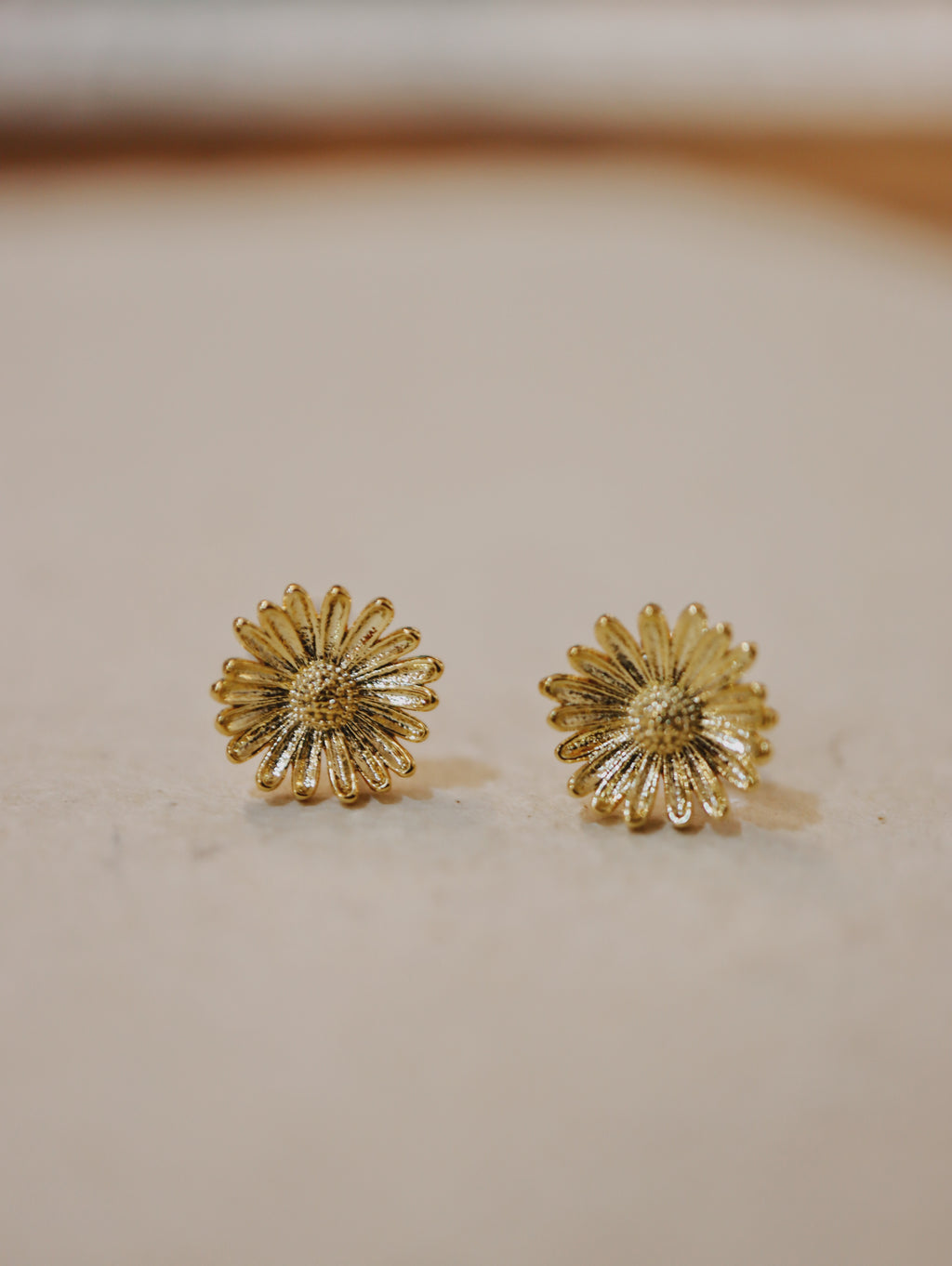 Daisy Bloom Stud Earrings