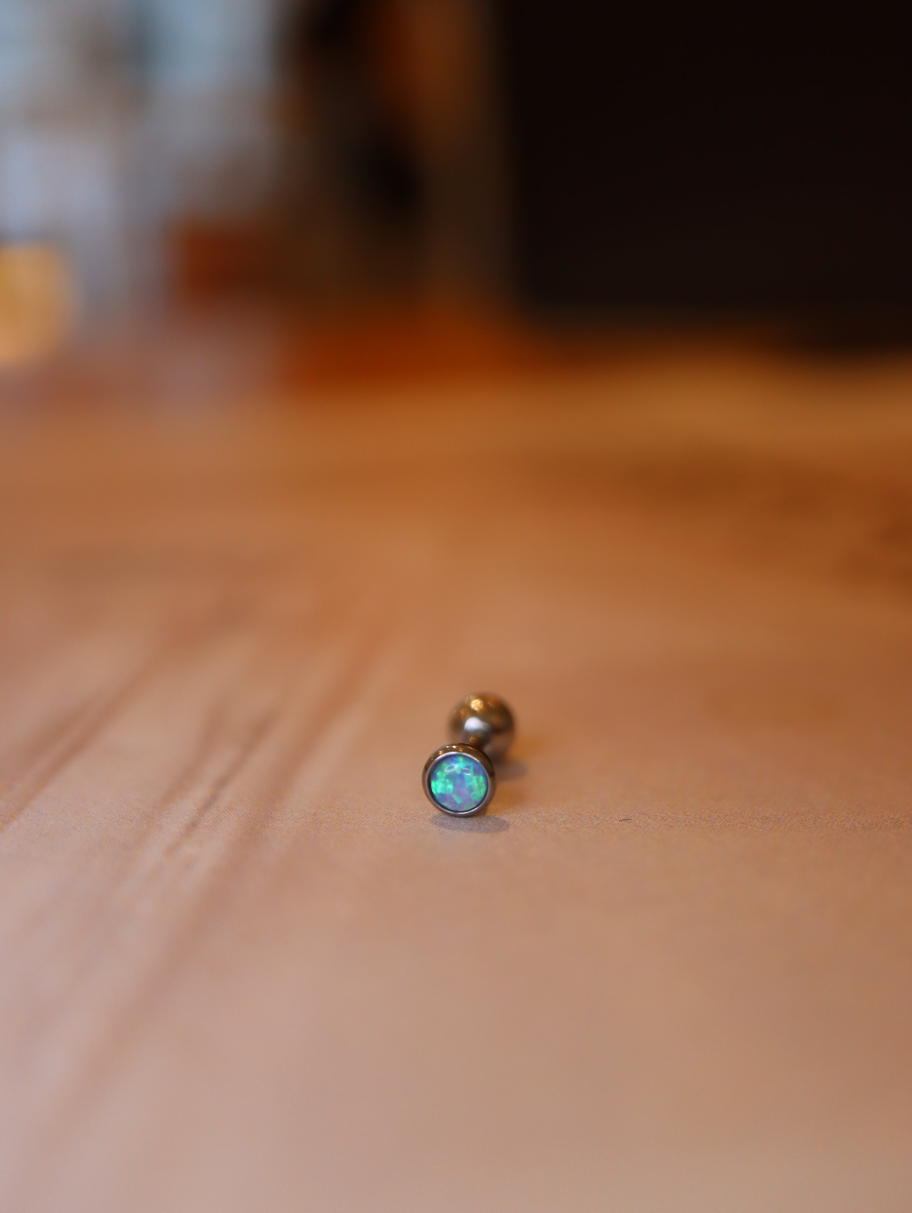 Resin Opal round stud Surguval Steel Piercing (1pc)