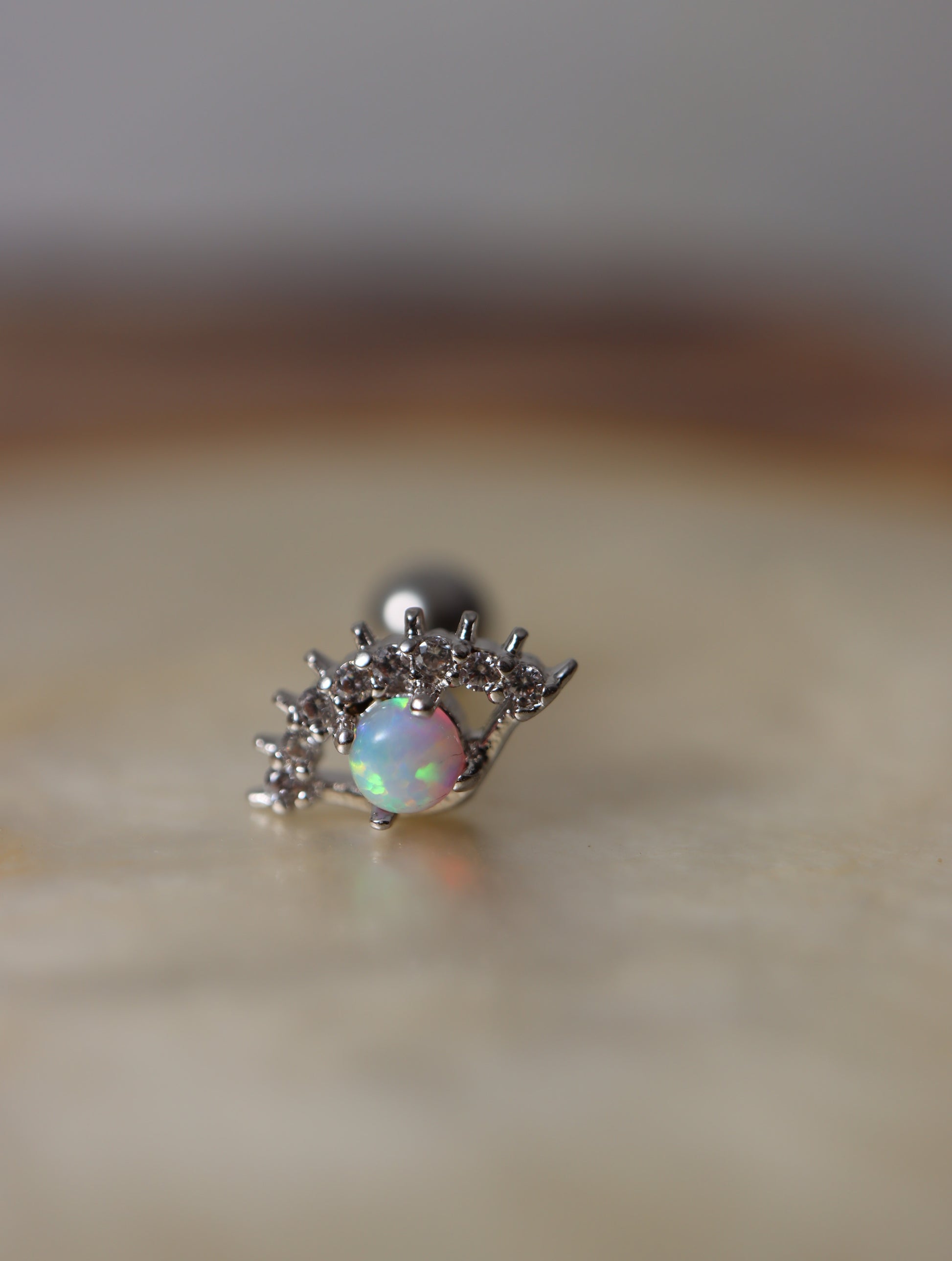 Eye opal screw ball back earring