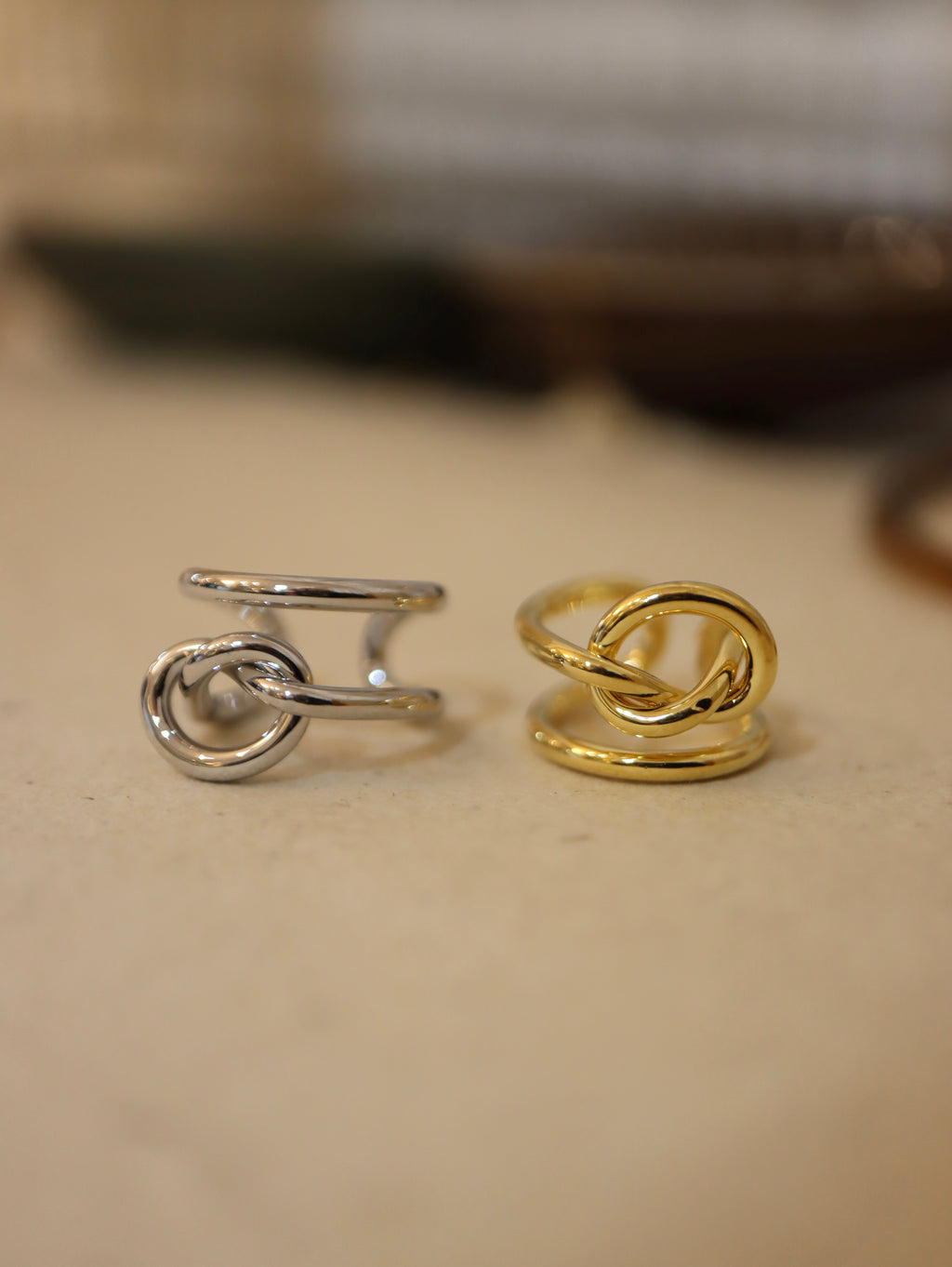 Knot brass Earcuff