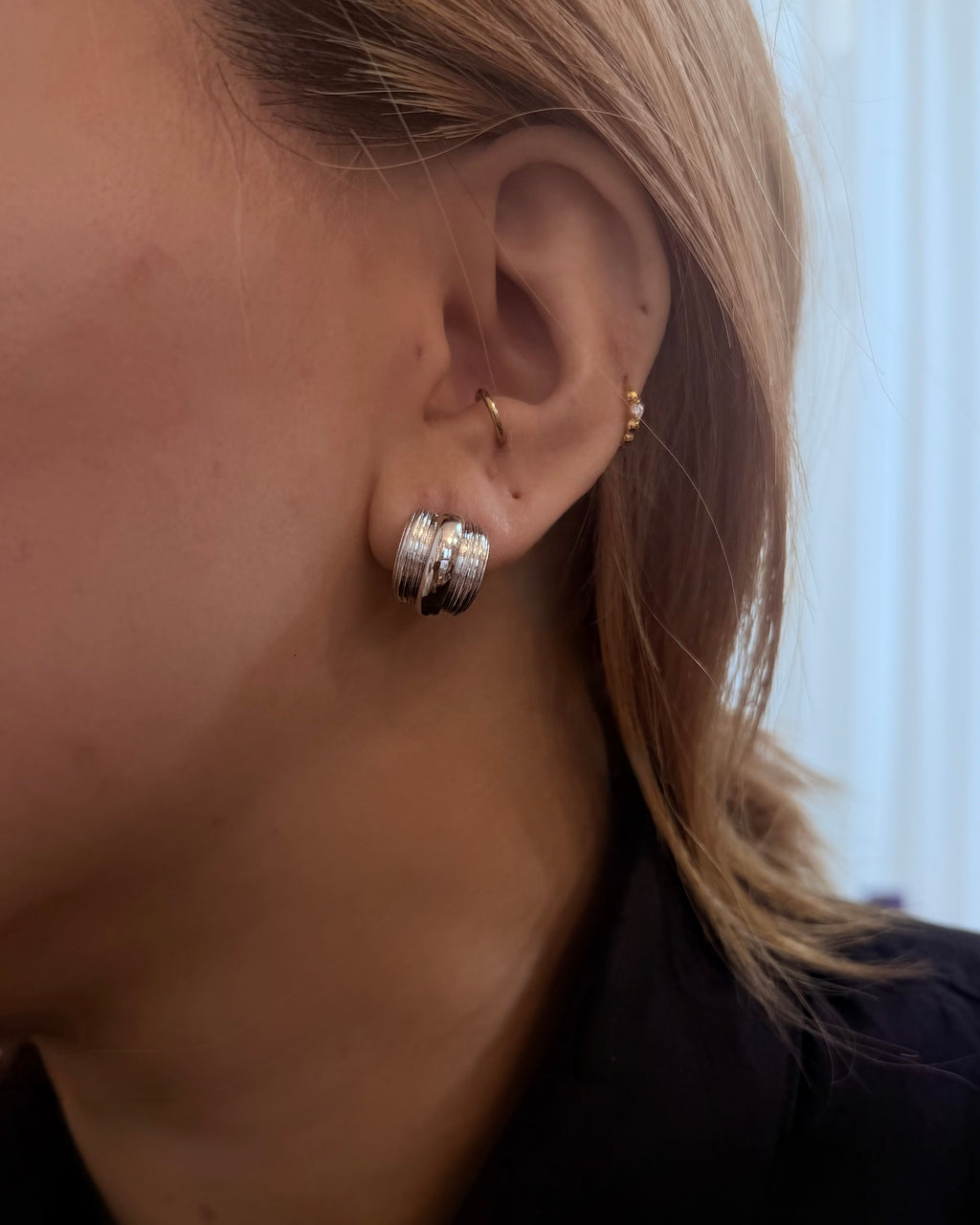 Ridge brass earrings