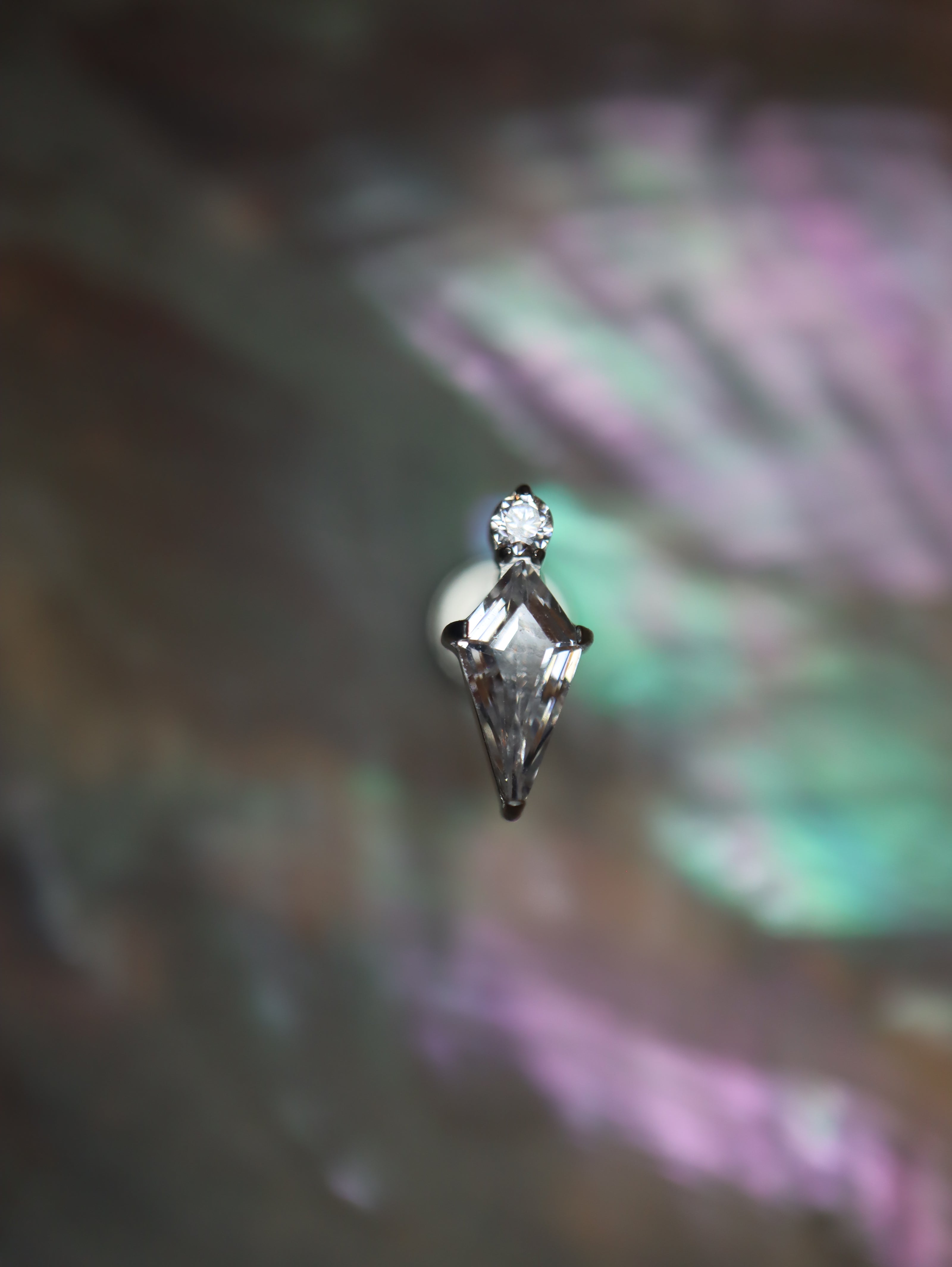 Titanium G23 Kite & Round Accent Stud Piercing (1pc)