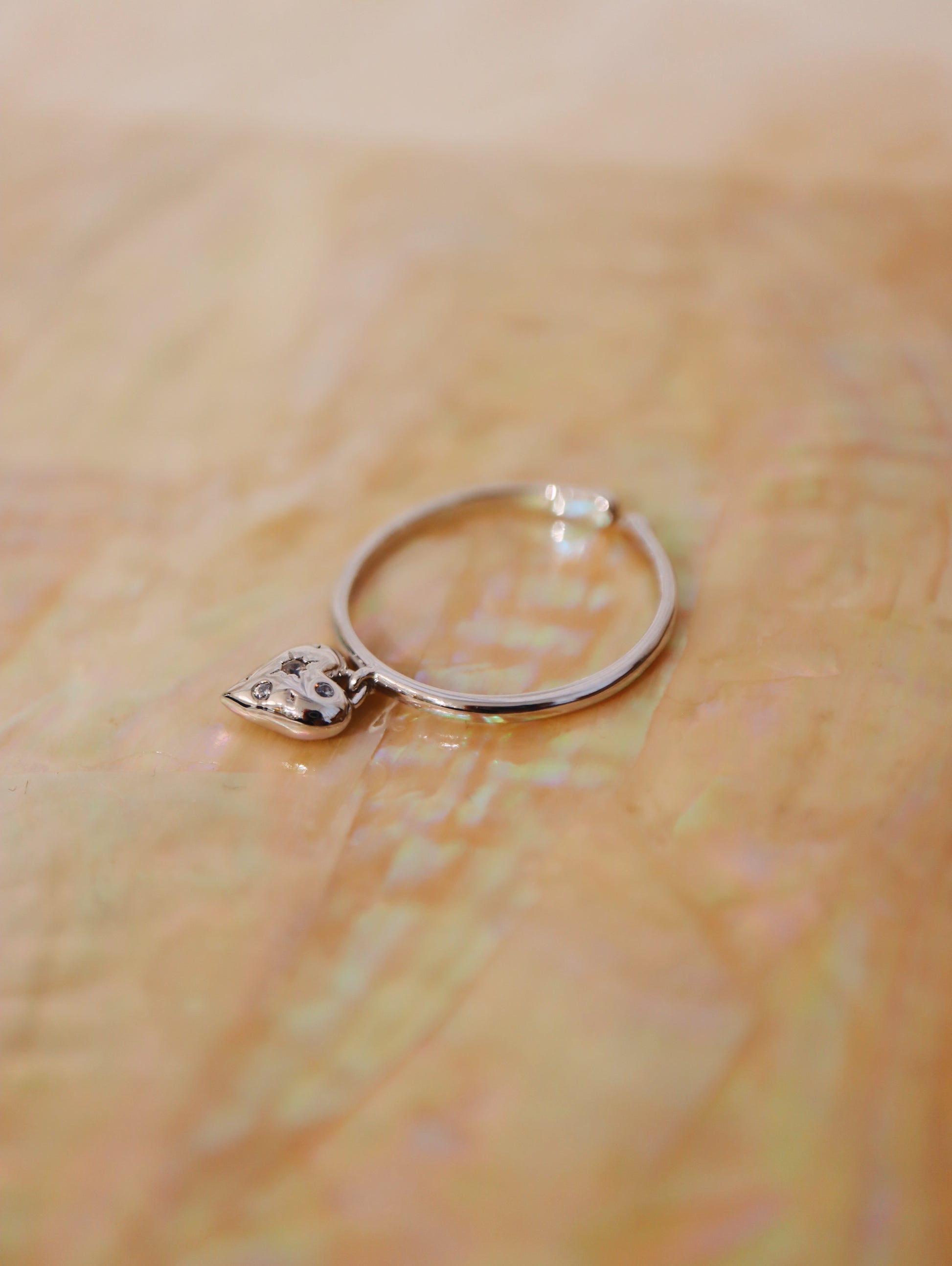 Drop cz heart open size ring