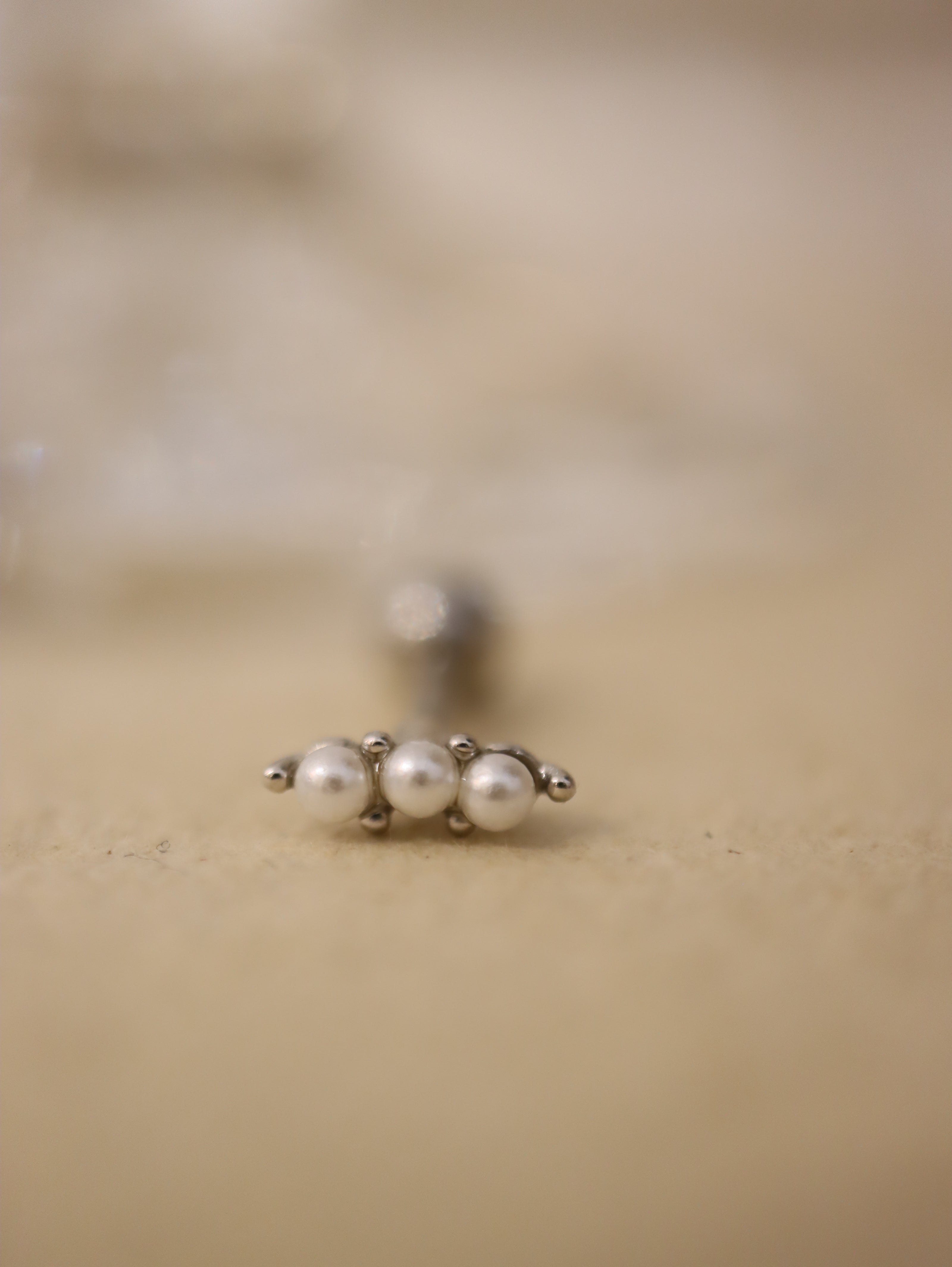 Pearl trinity bar stud piercing stud earring (1pc)