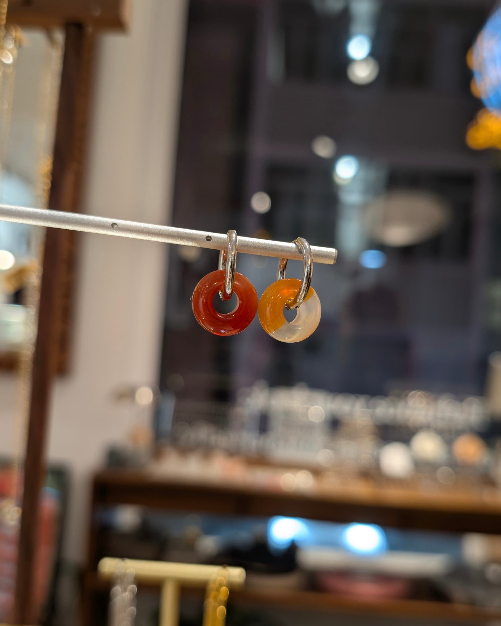 Interlock agate hoop earrings