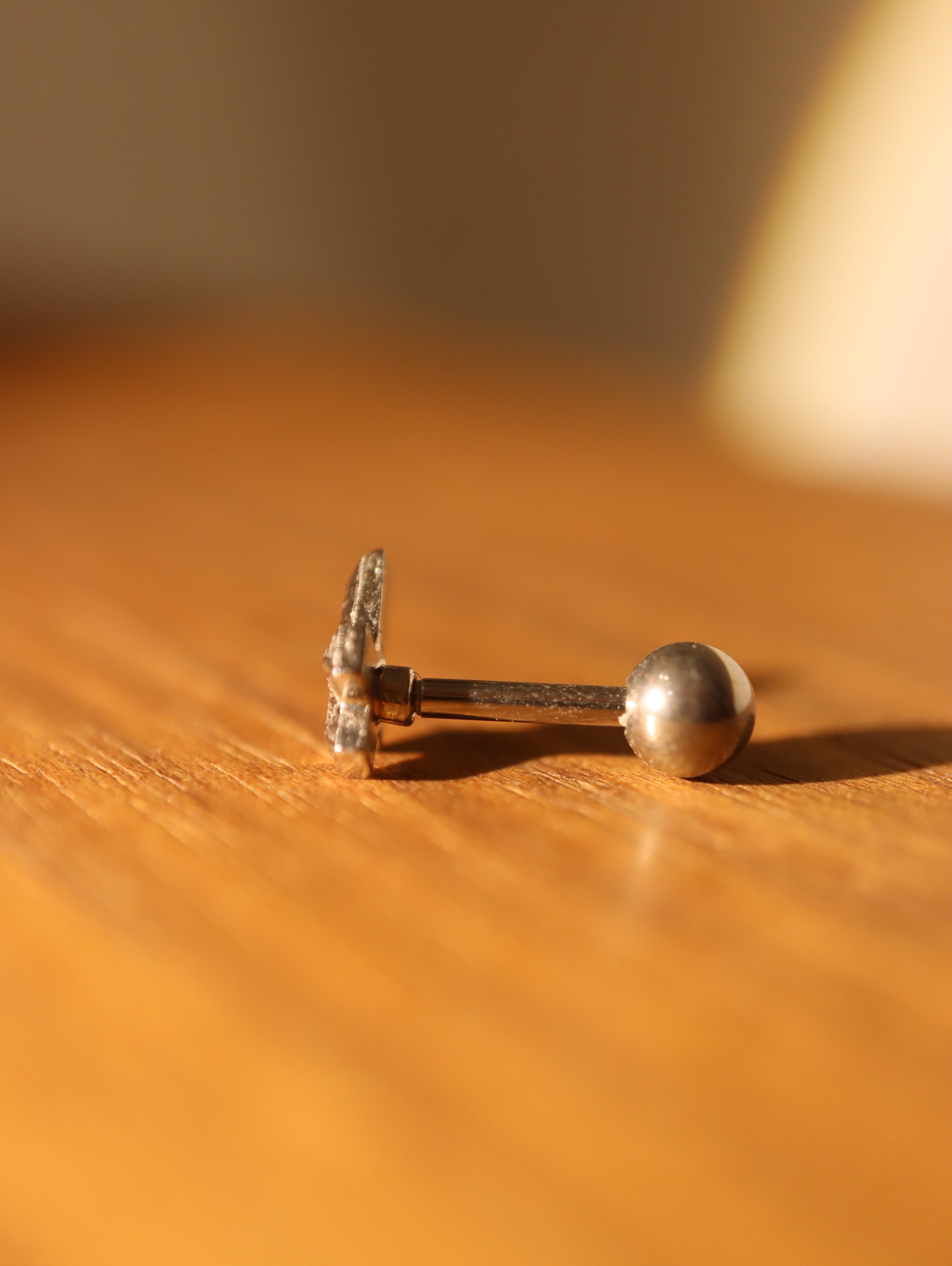 Cross surgical steel stud piercing earring (1pc)