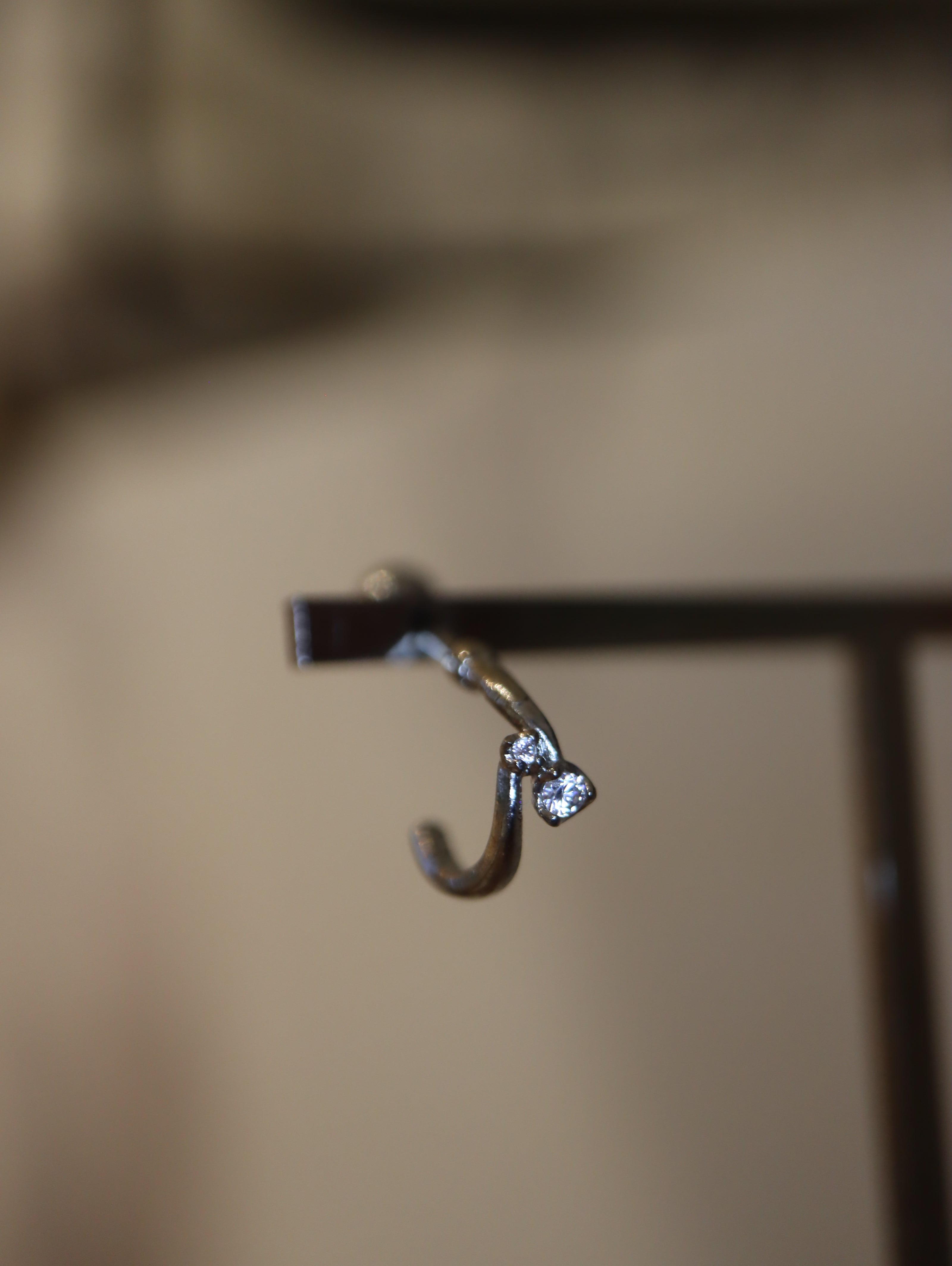 C-Ring Illusion Stud Surgical Steel Piercing (1pc)
