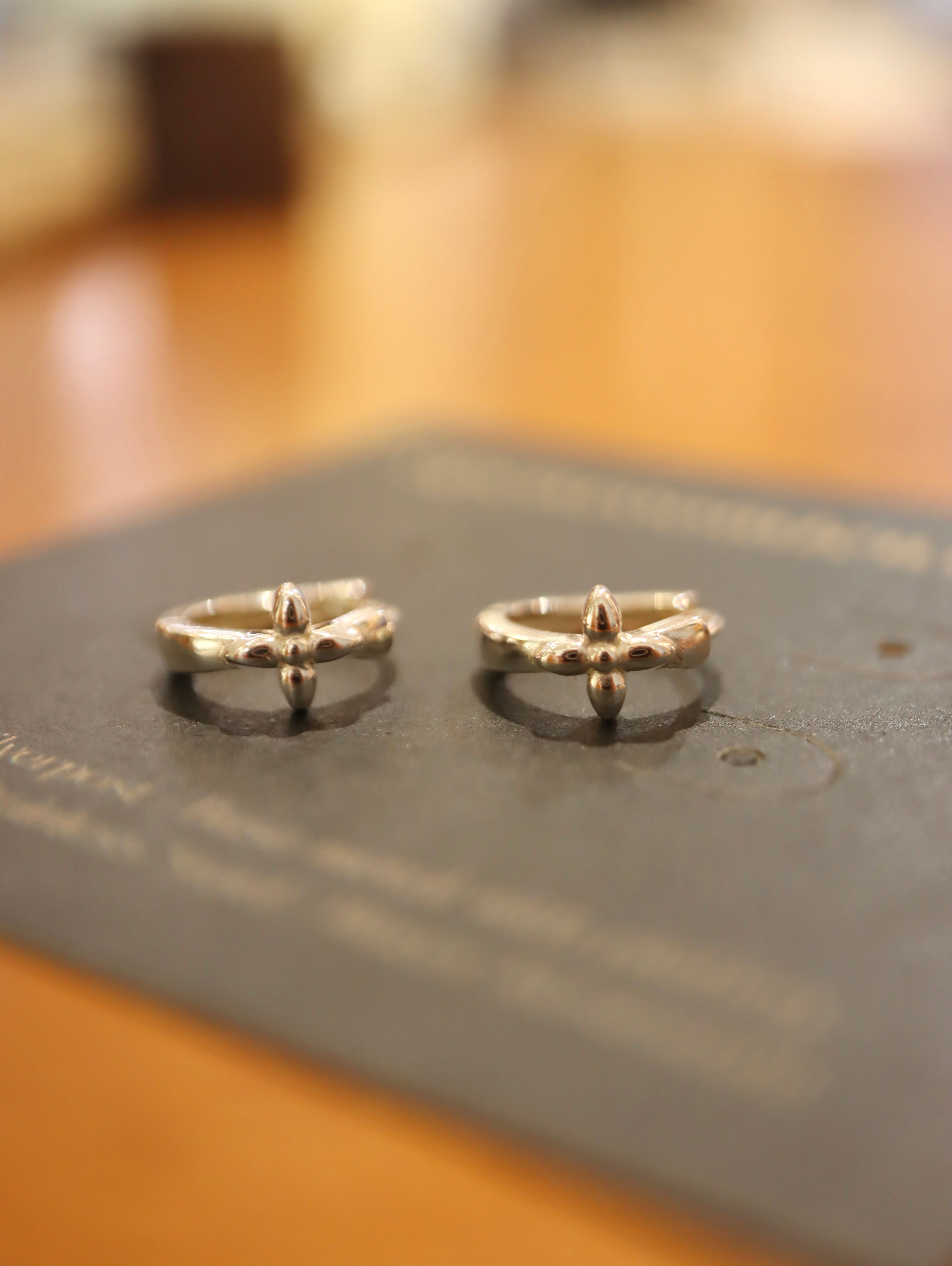 Luxe petal 925 silver hoop earrings