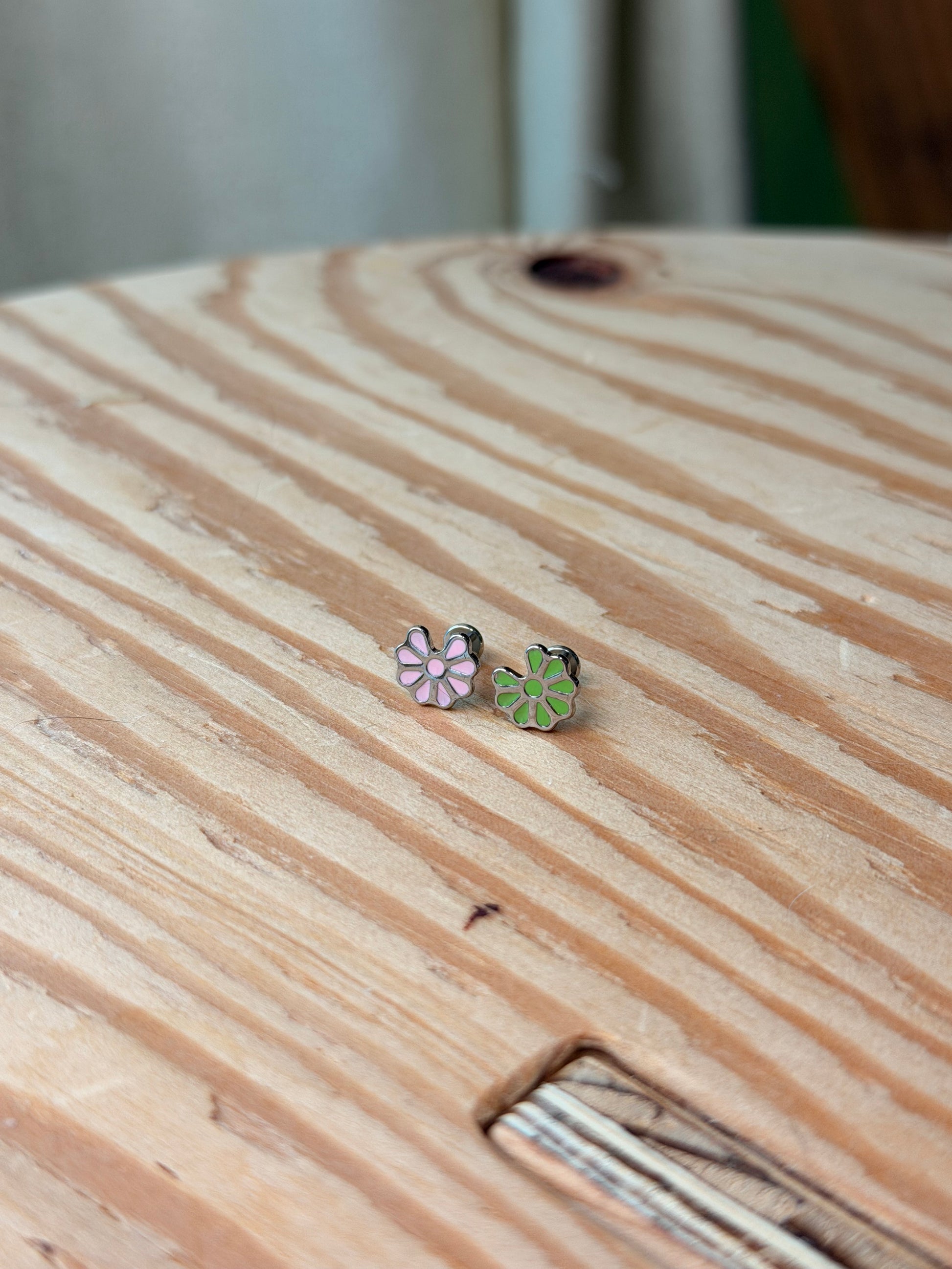 Daisy screw flat back stainless steel