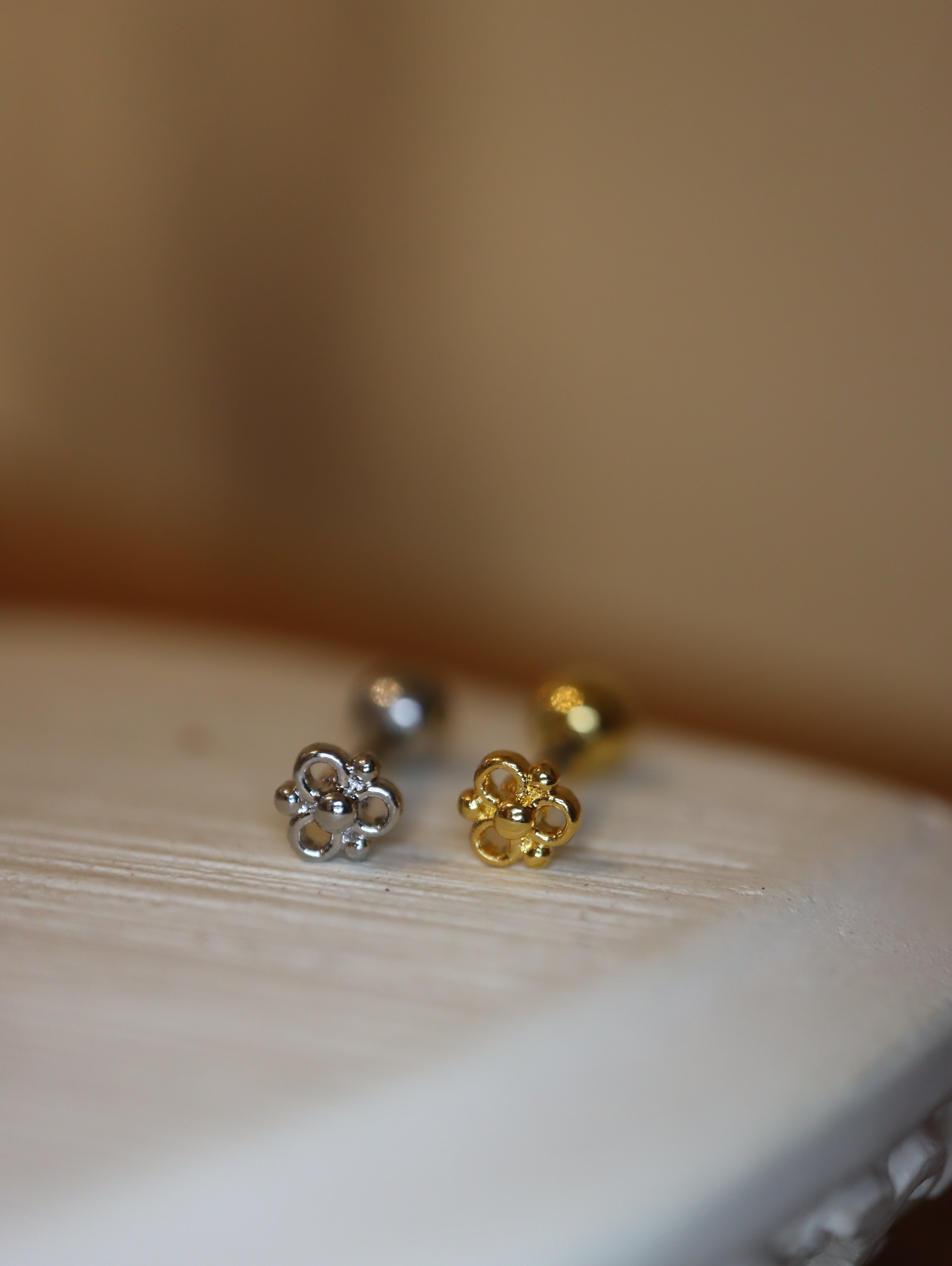 Lattice Mini Stud Surgical Steel Piercing (1pc)