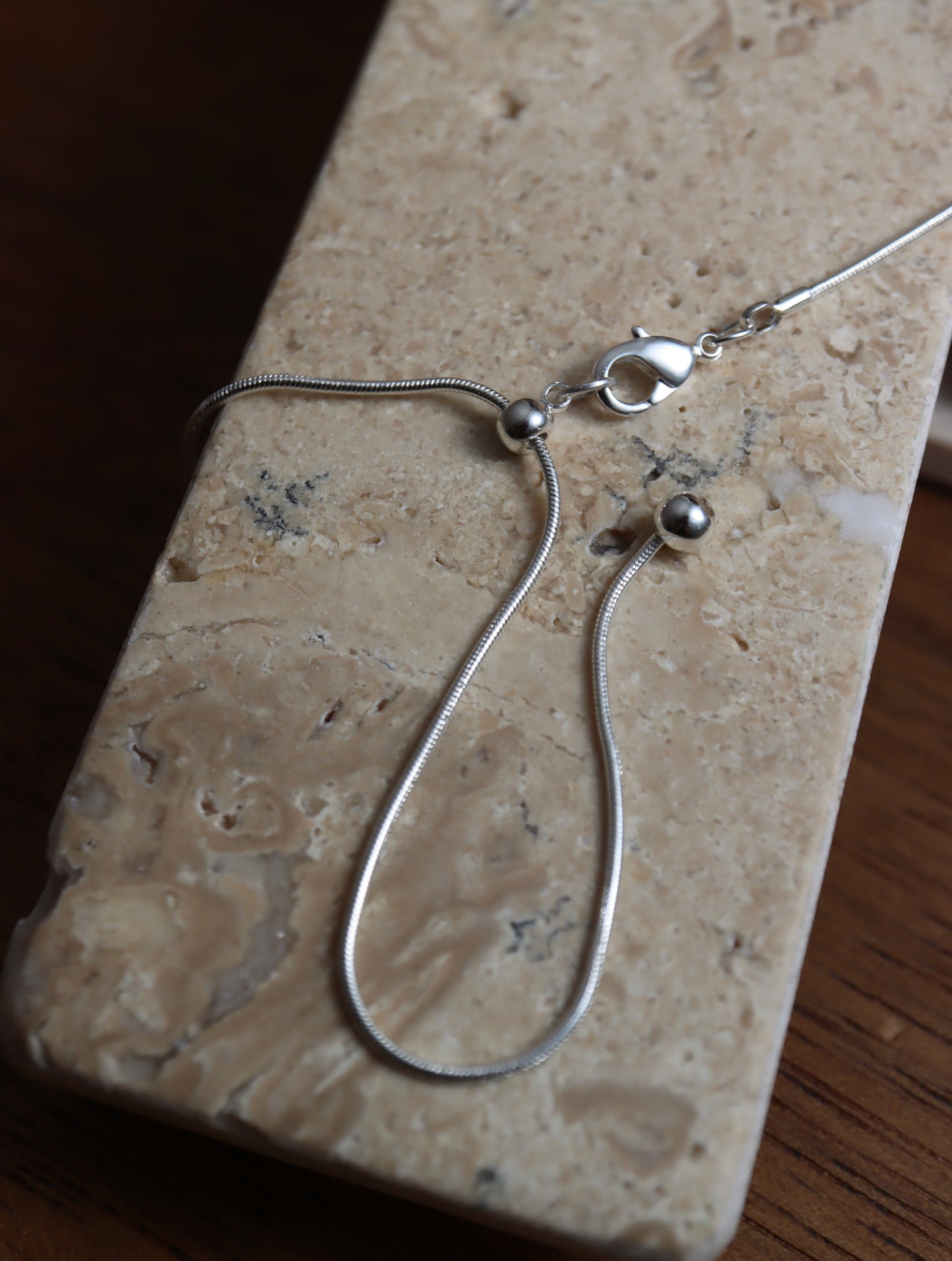 Ribbon adjustable chain necklace