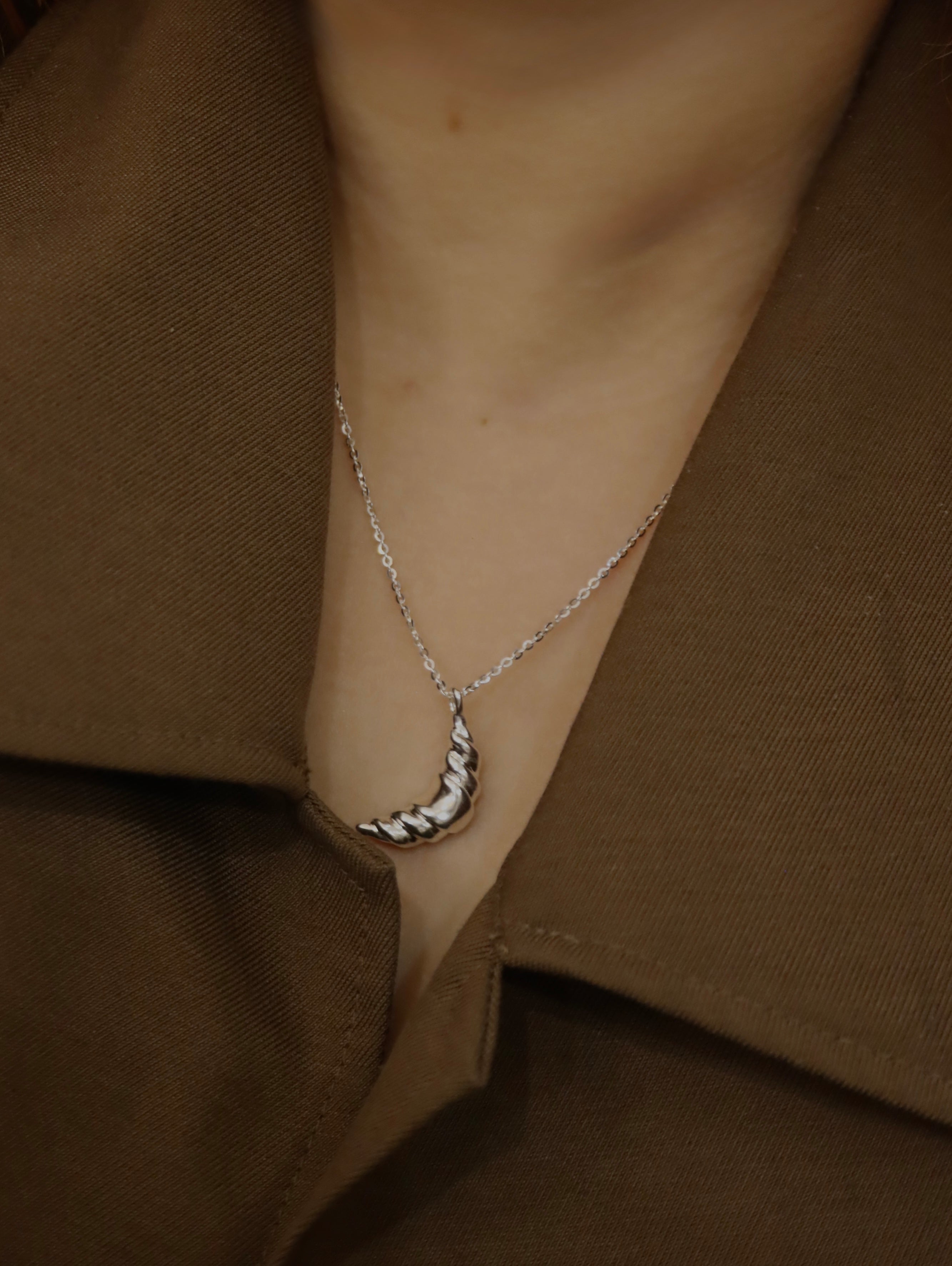 Croissant 925 silver long necklace