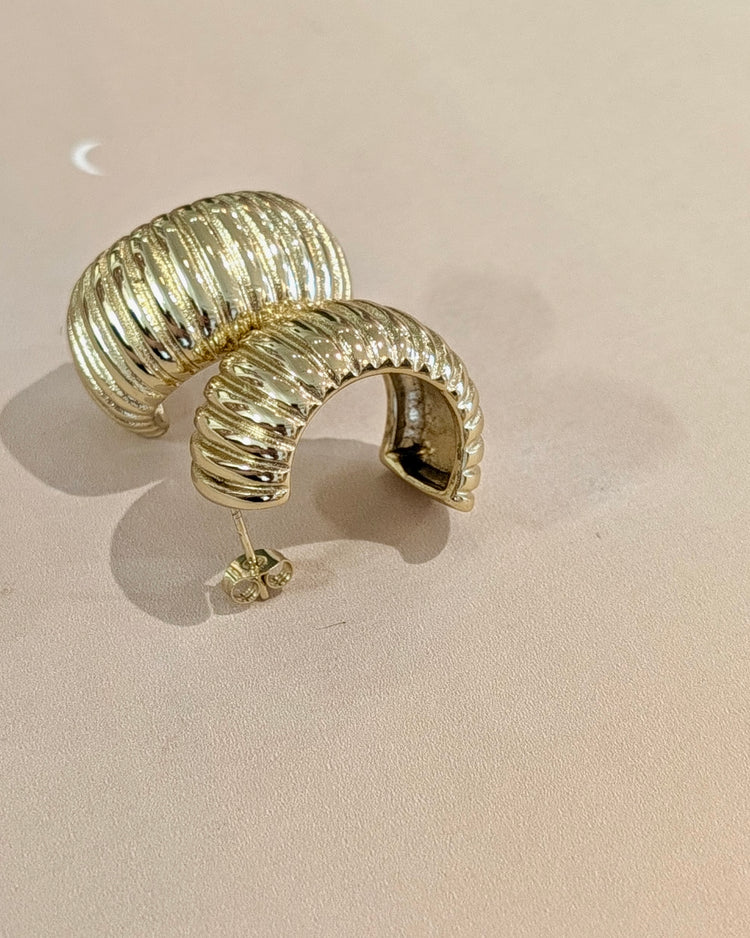 Ribbed Chunky Crescent Hoop Earrings