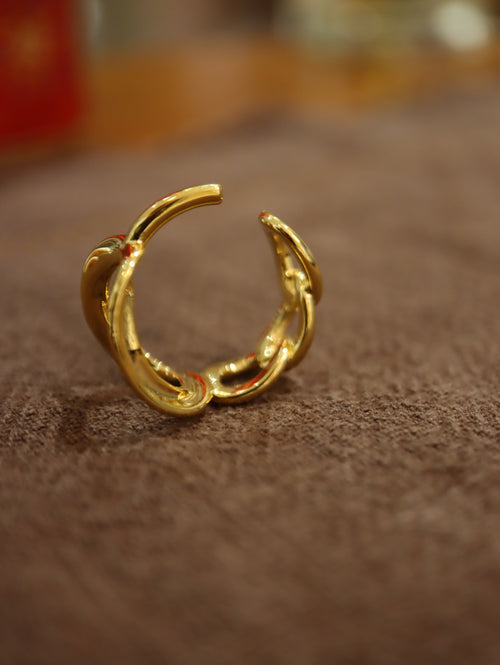 Chain brass ring