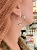 Hallow heart earrings