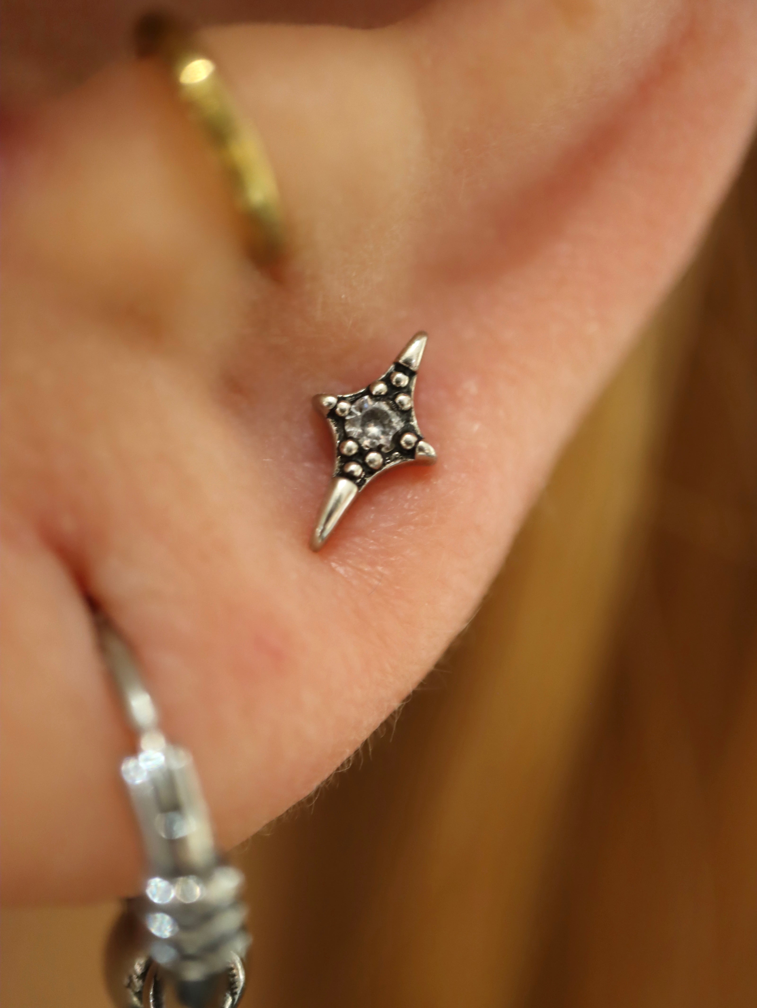 ✨ sparkle surgical steel stud piercing