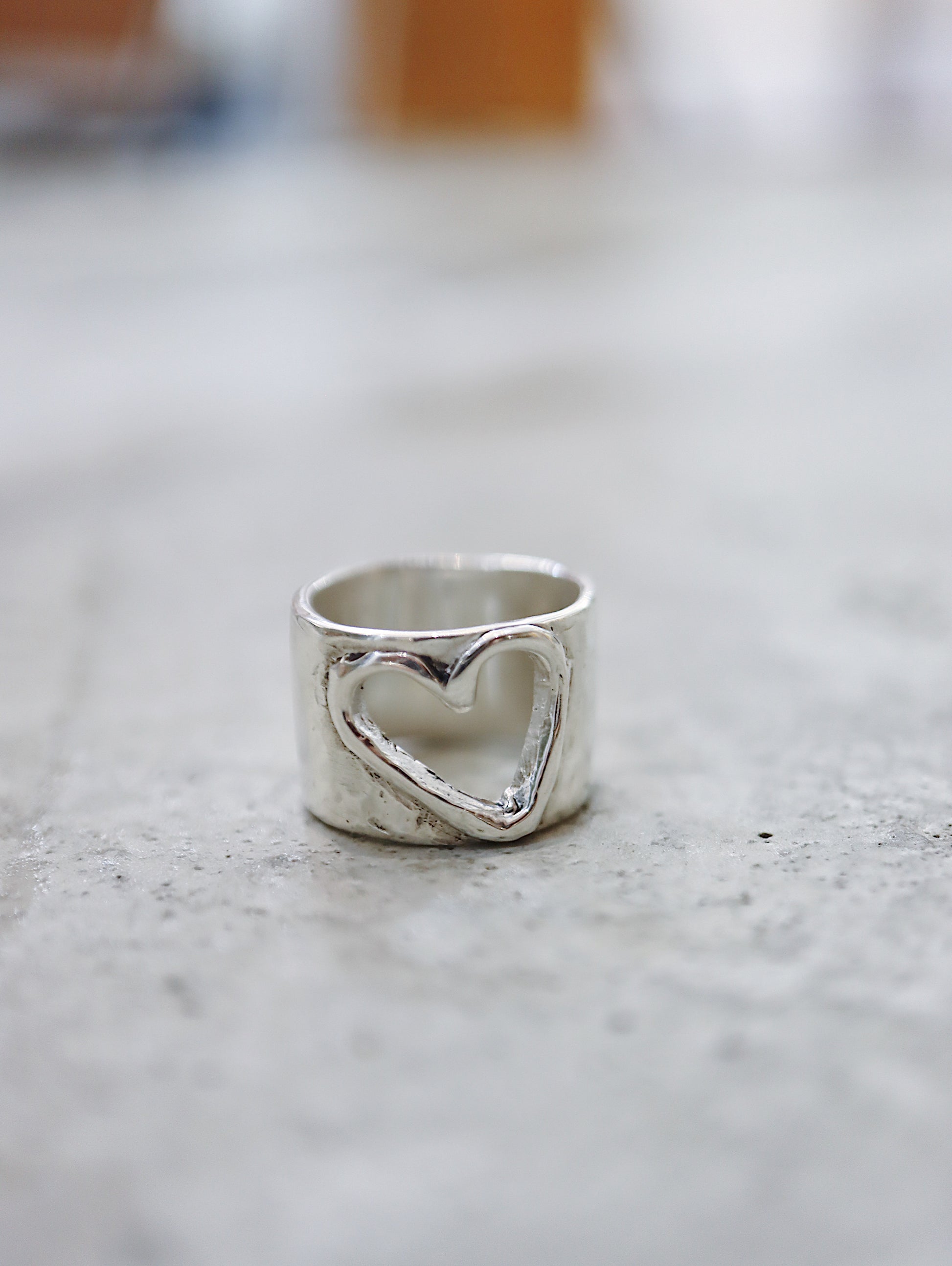 Handcrafted Hollow heart band  925 silver pinky / midi ring