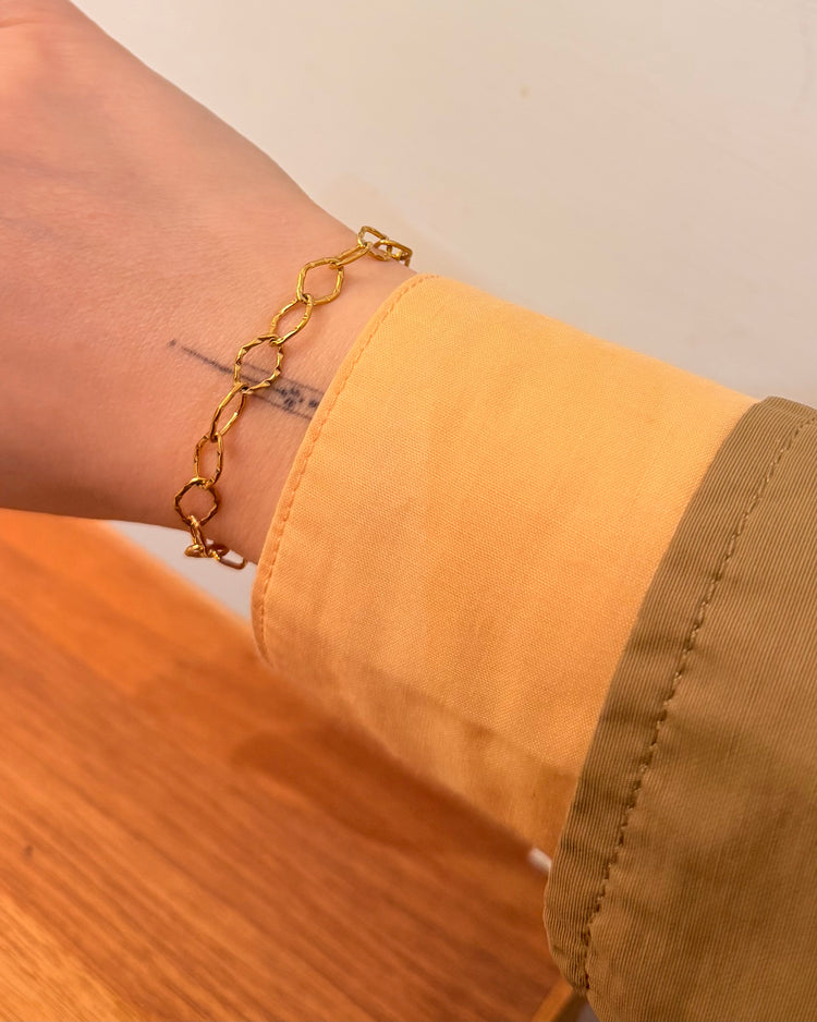 Interlock stainless steel bracelet