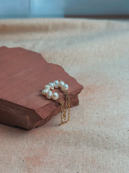 Raw pearl chain Earcuff