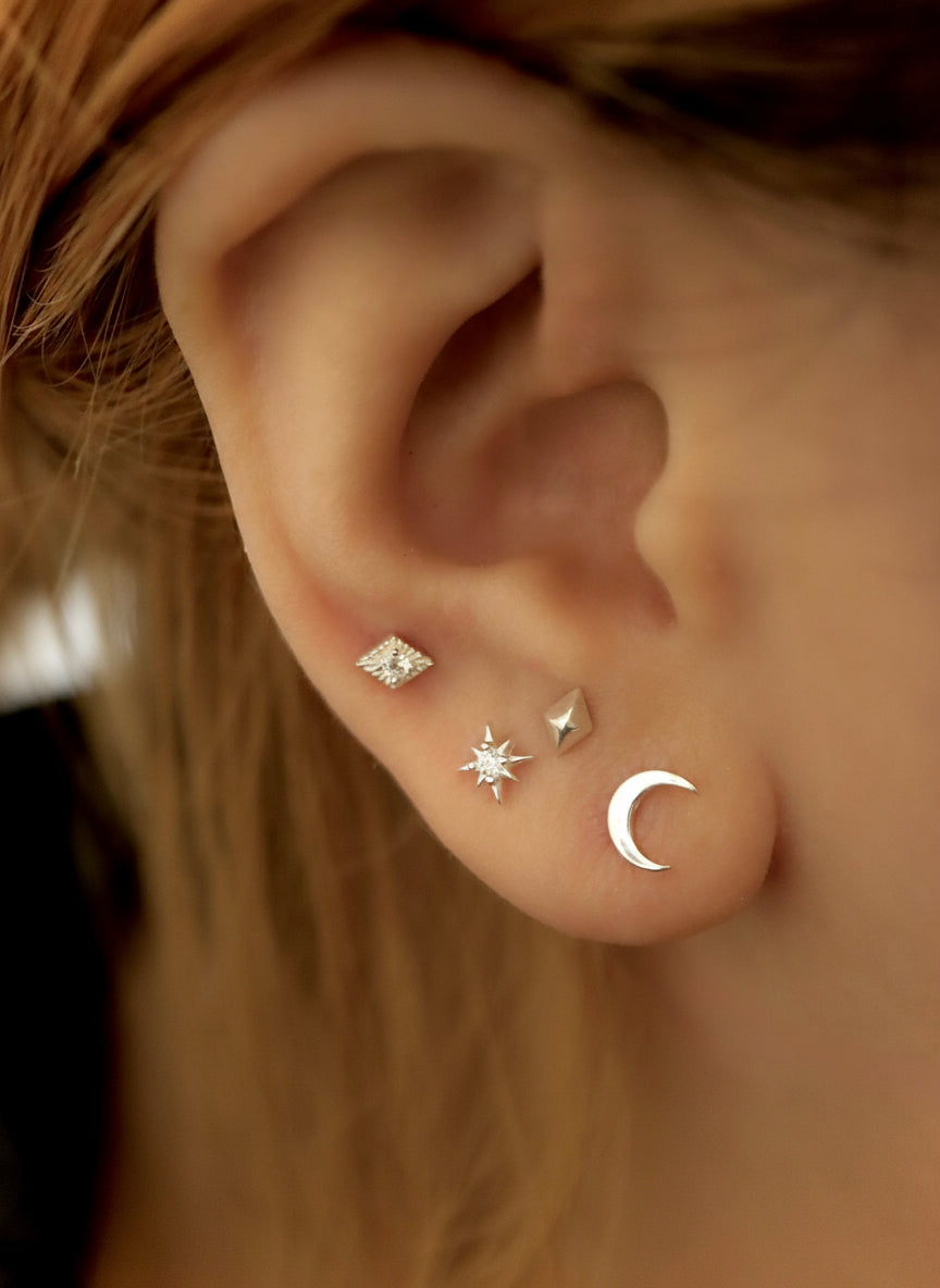 Crescent 925 silver piercing earring