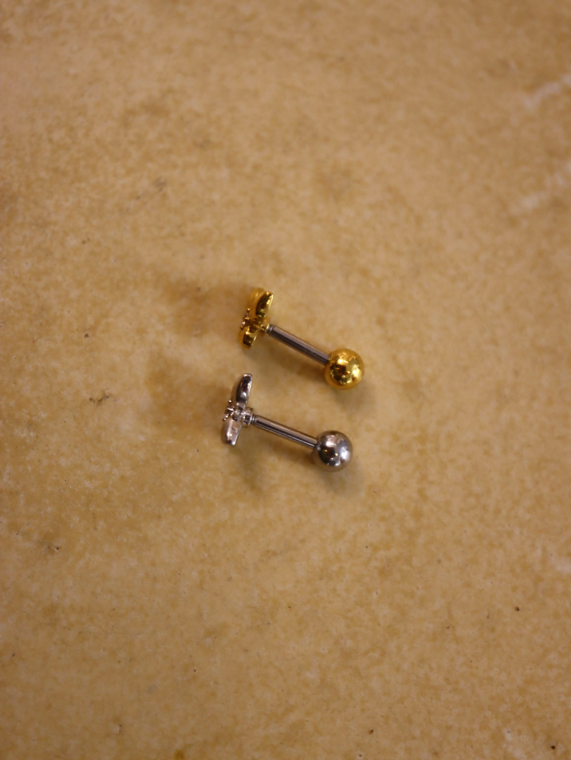 Butterfly shape stud surgical steel piercing (1pc)