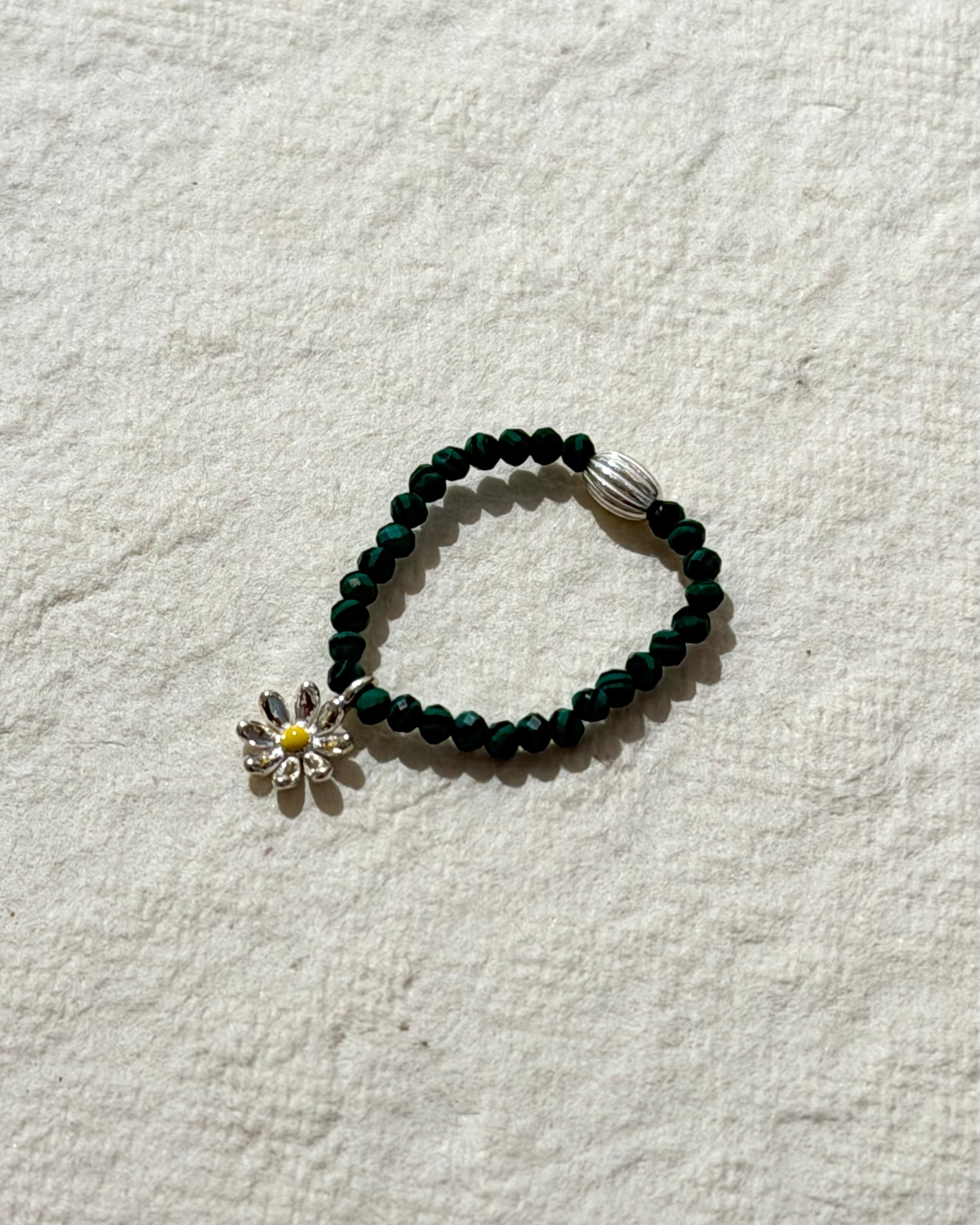 Elastic stone with daisy 925 silver ring
