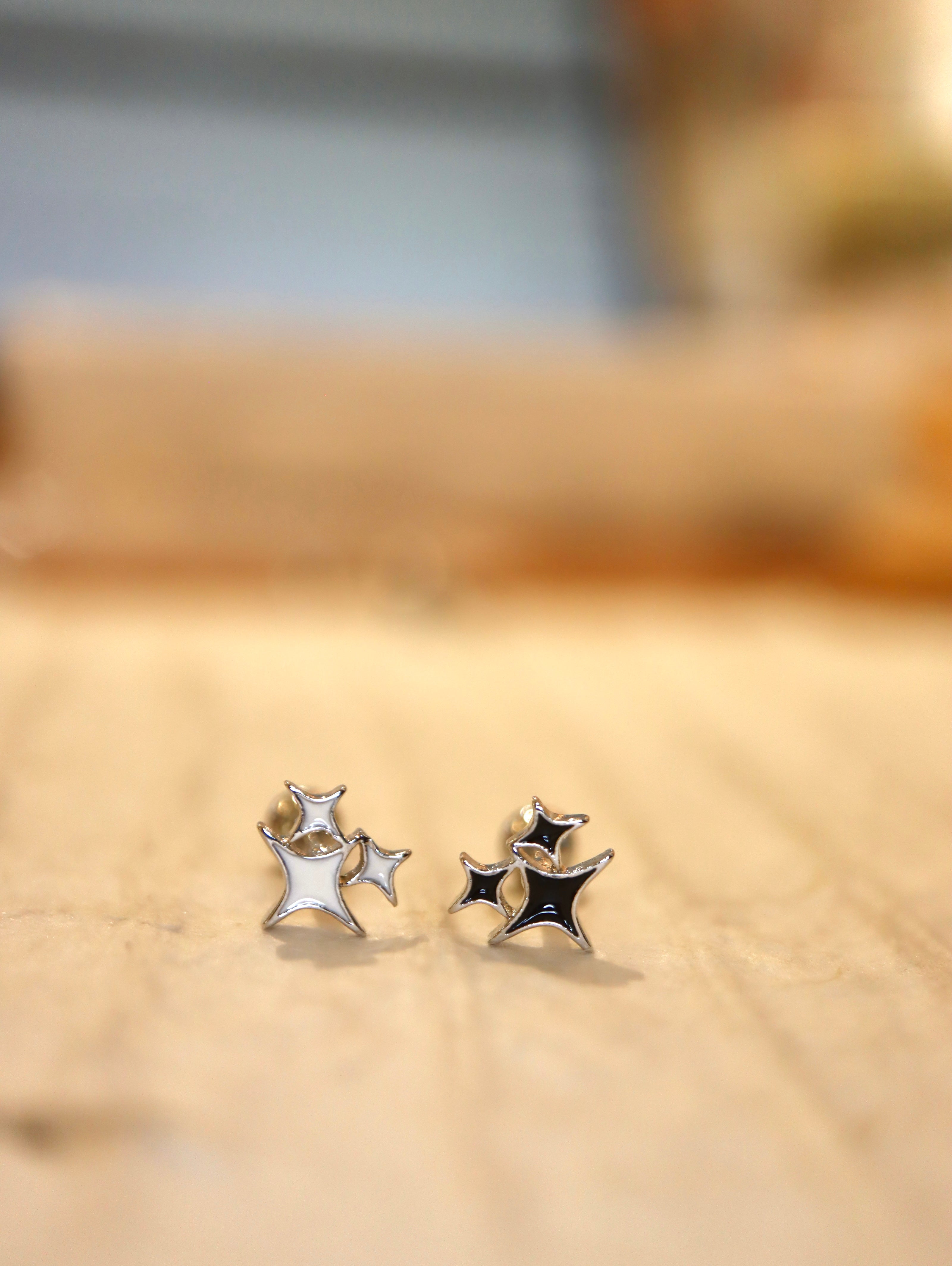 Sparkling stud surgical steel piercing (1pc)