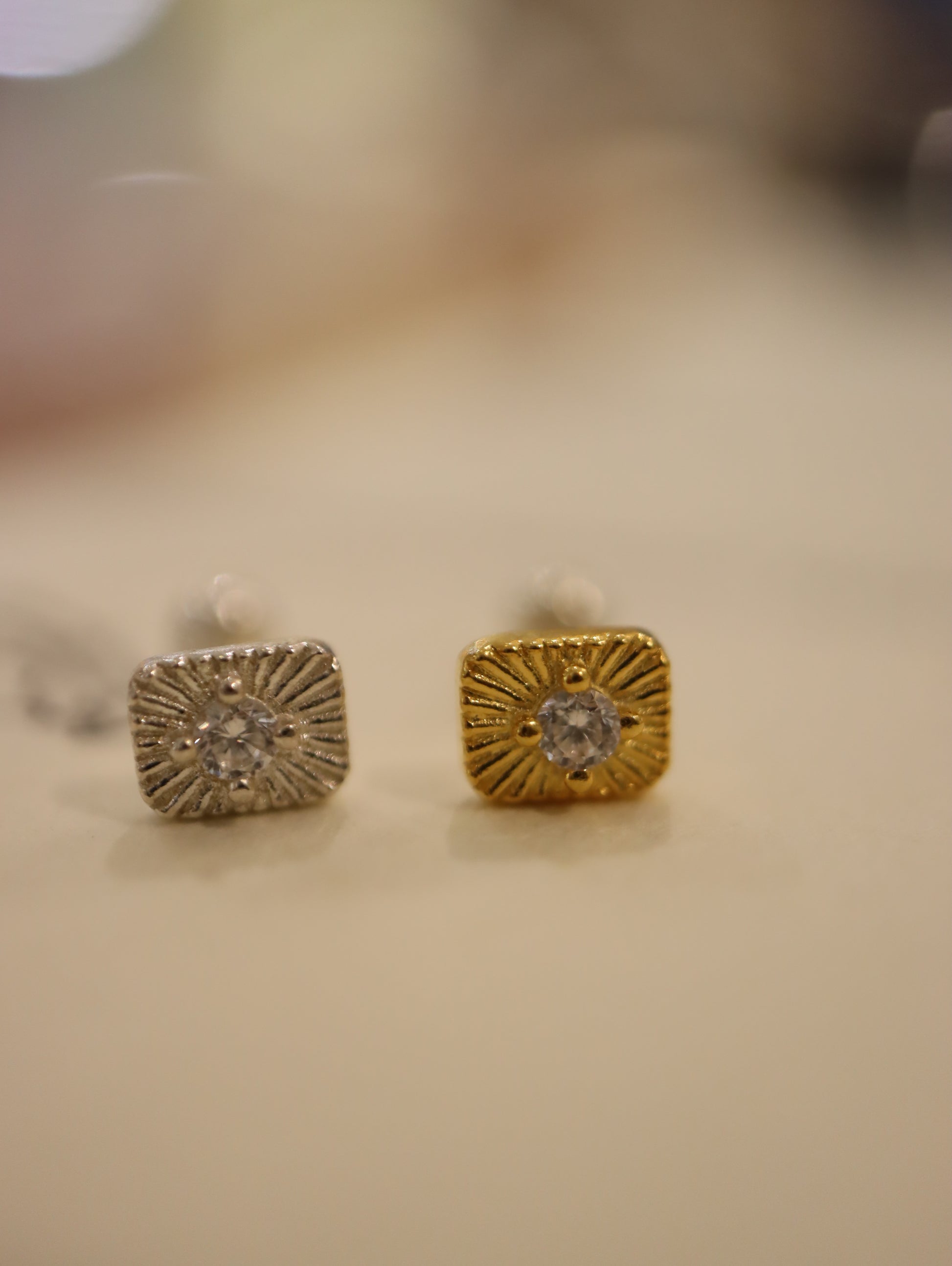 Ray burst stud 925silver earring piercing