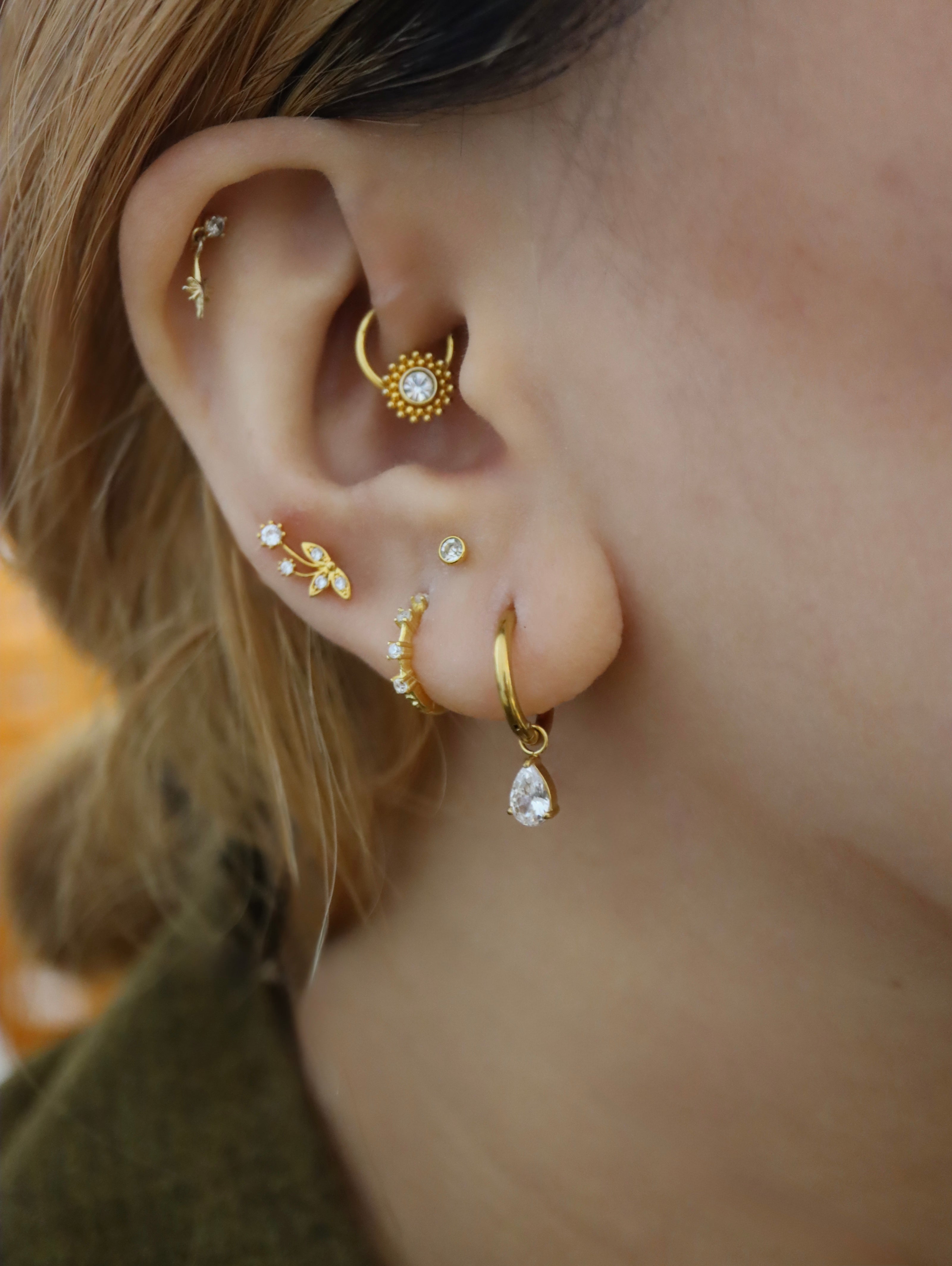 Hinged stainless steel drop earrings
