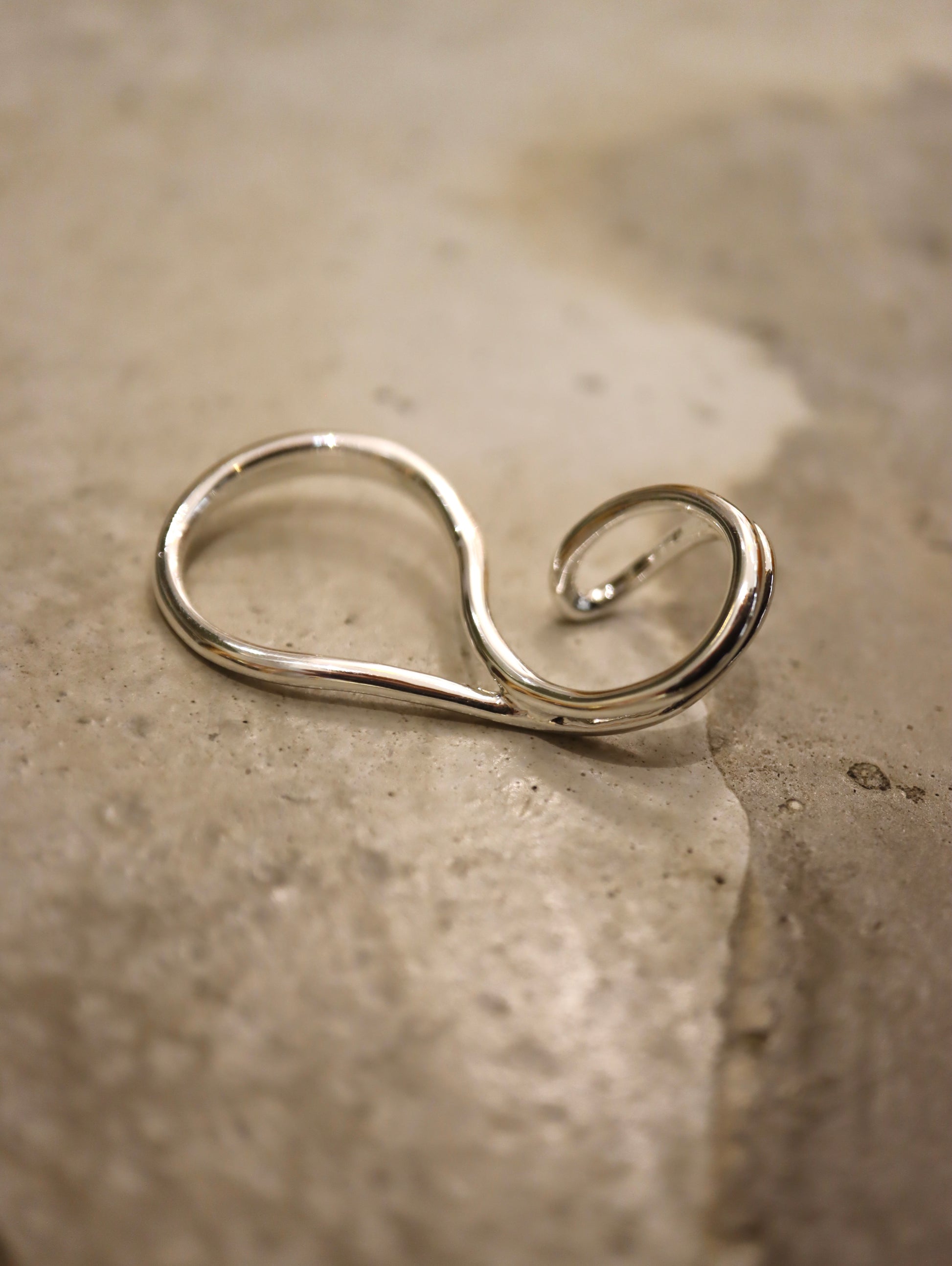 Infinity unisex double finger ring