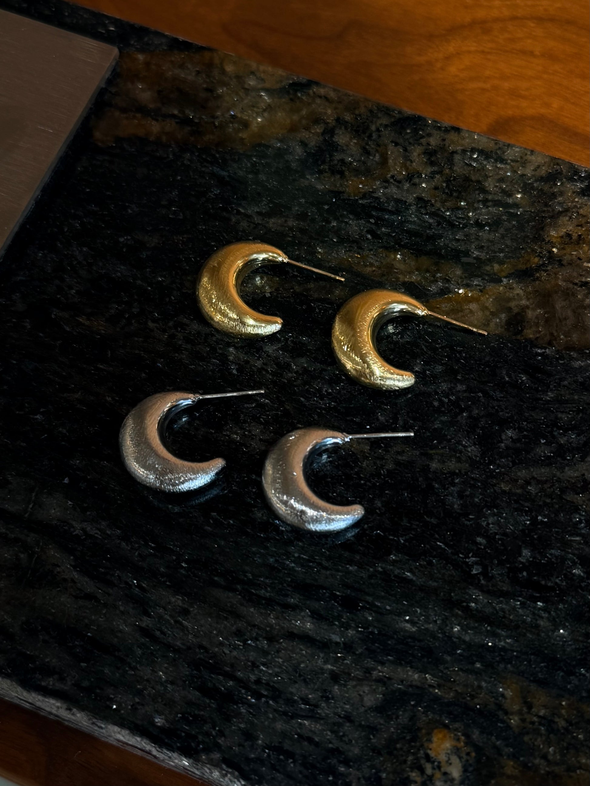 Moon 🌙 stainless steel earrings 