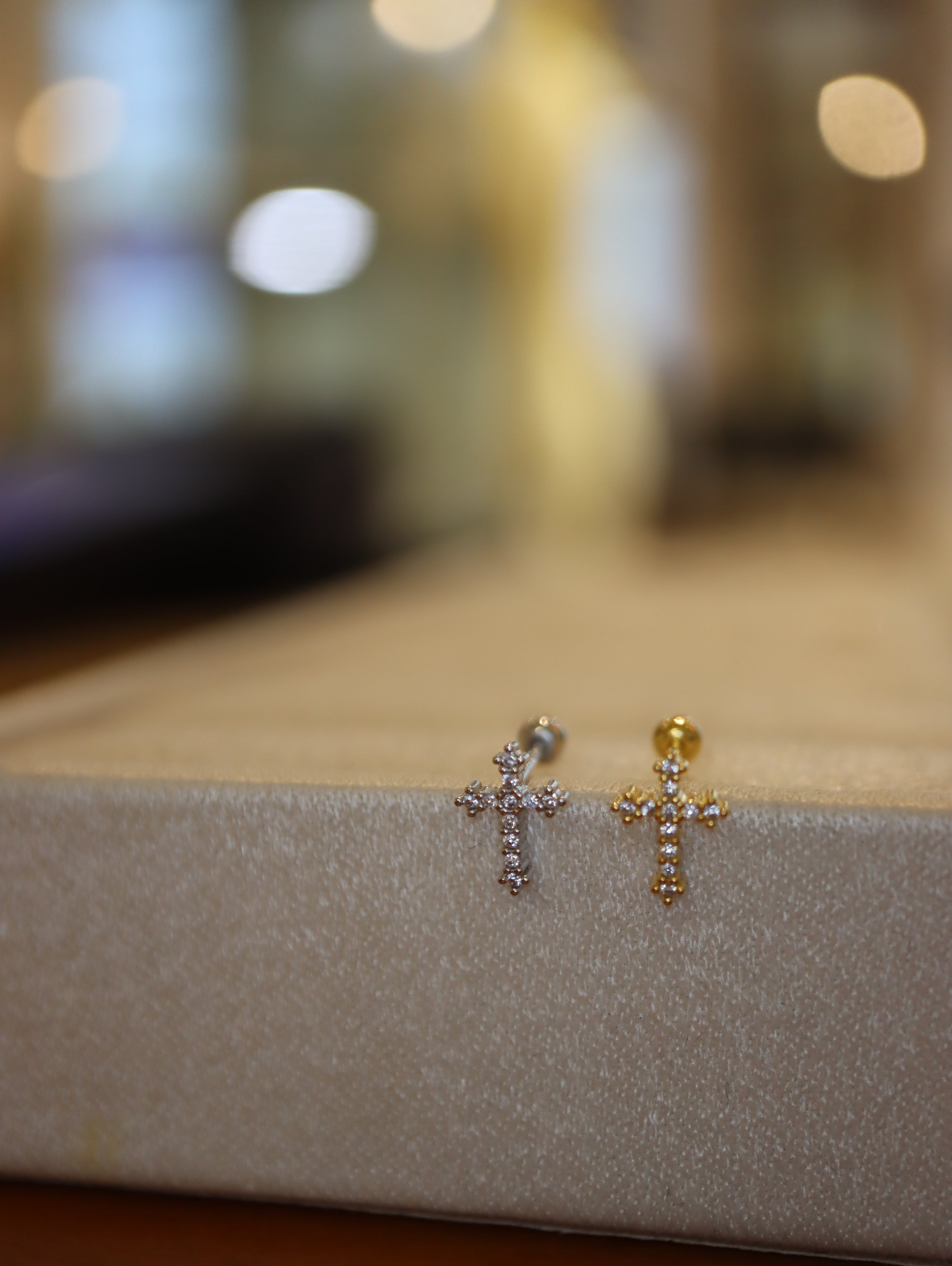 Lumina Cross Stud 925 Silver Earring Piercing (1pc)