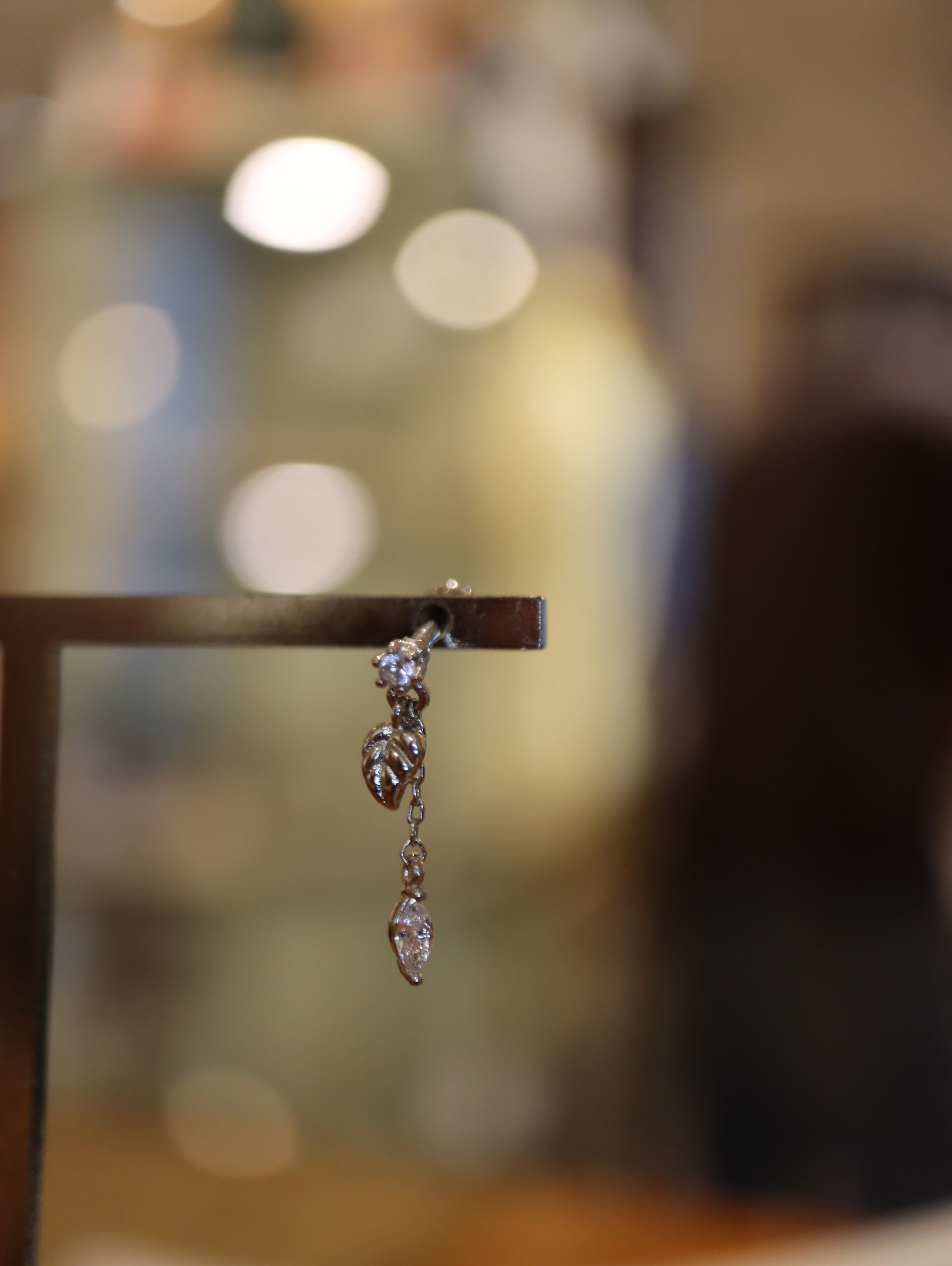 Drop leaf cz surgical steel stud piercing (1pc)