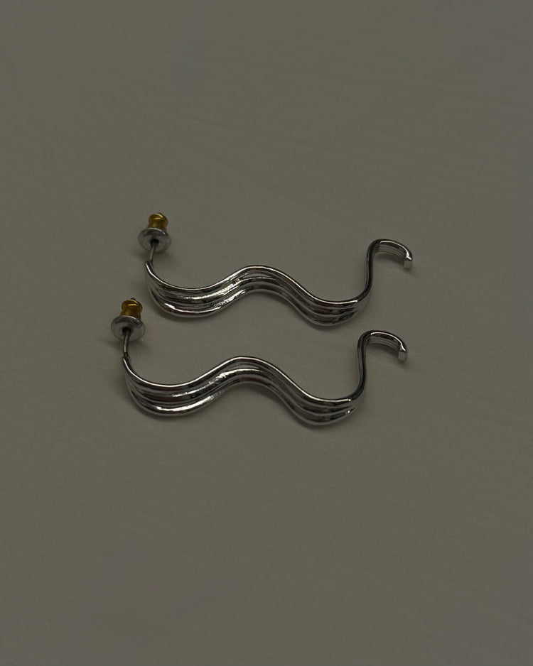 Wave drop earrings