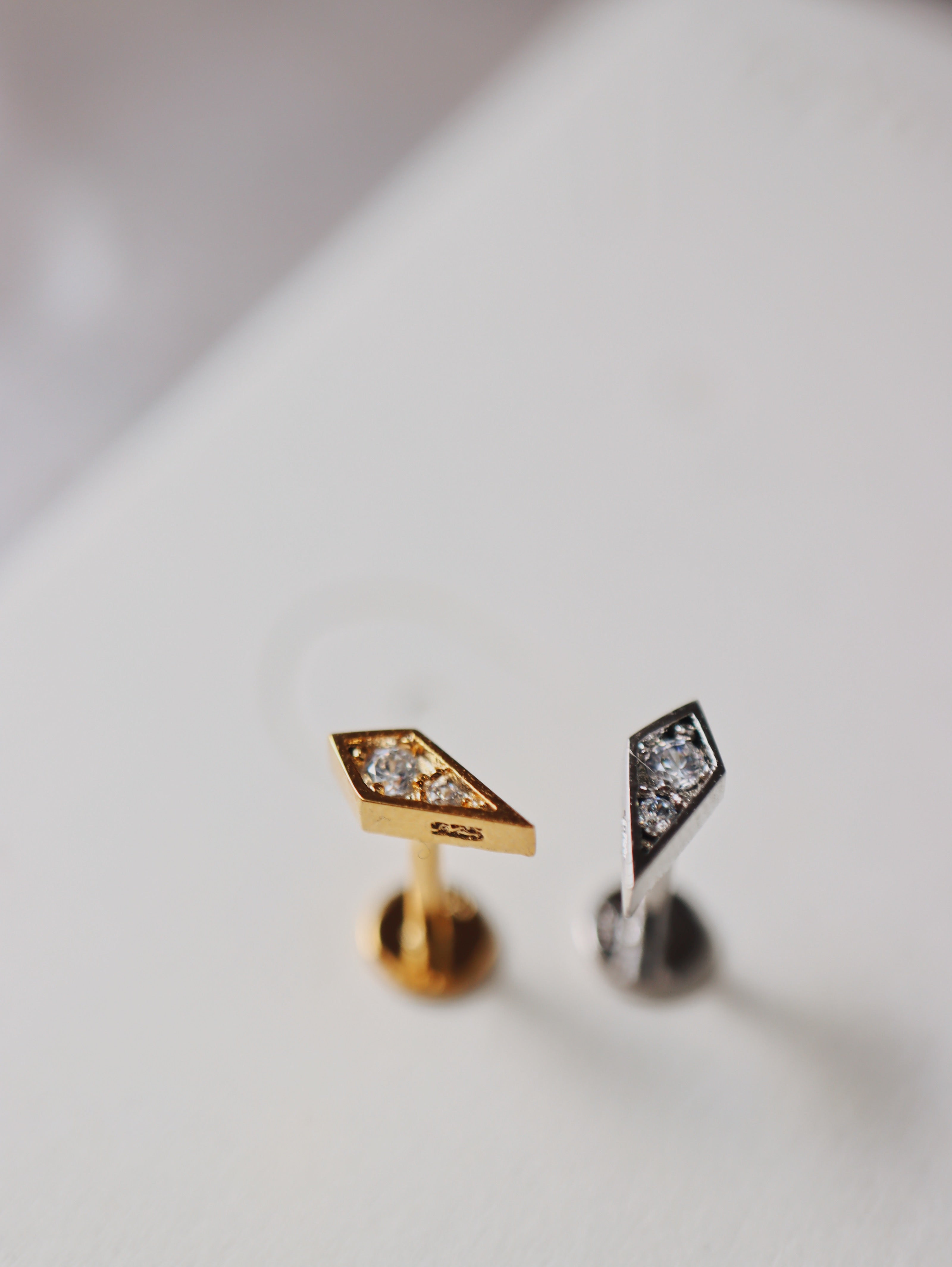 Kite cz flat back s925 piercing (1pc)