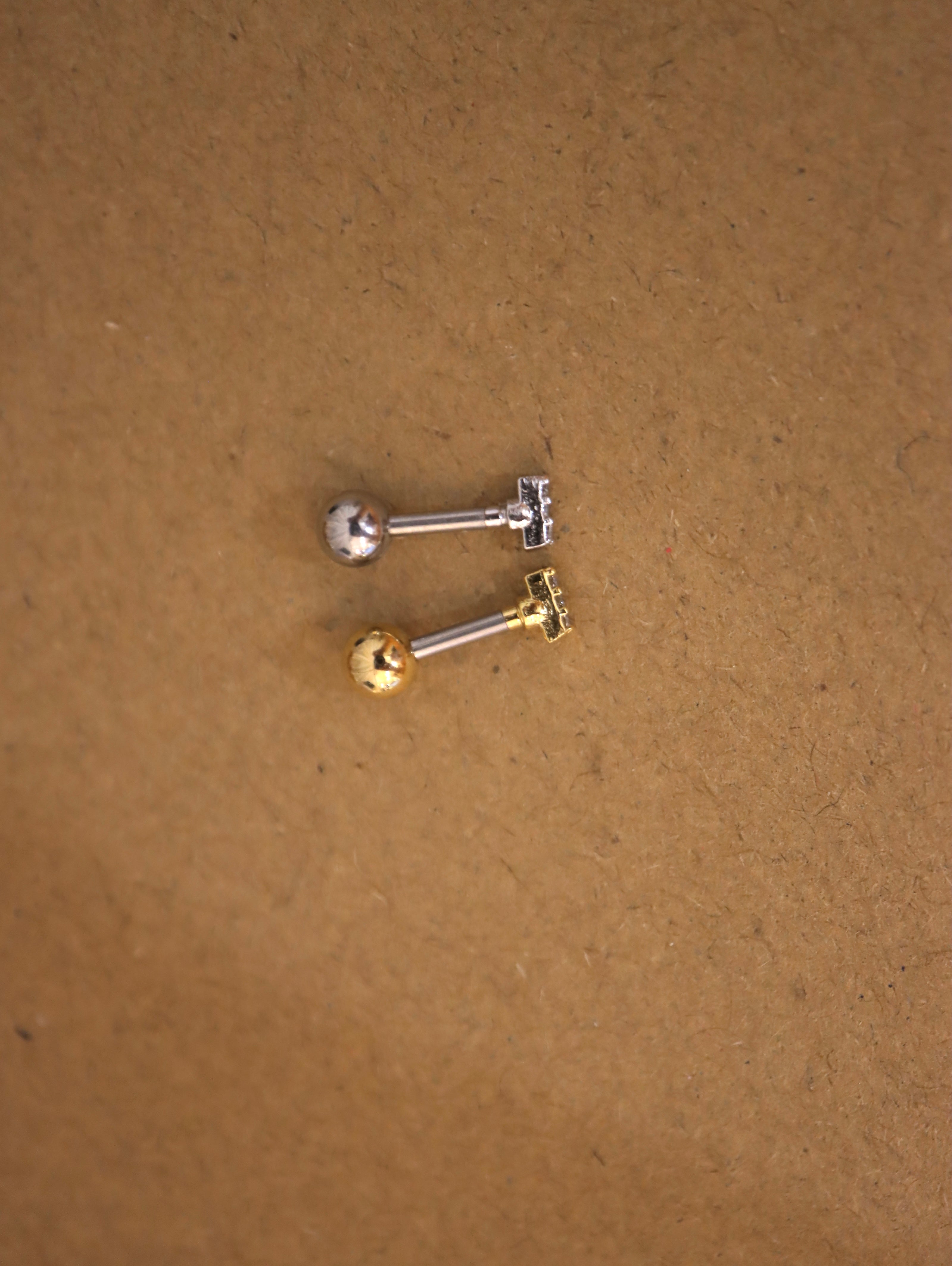 Mini cz line surgical steel piercing stud