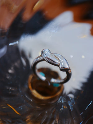 Intertwined knot silver925 ring (free size)