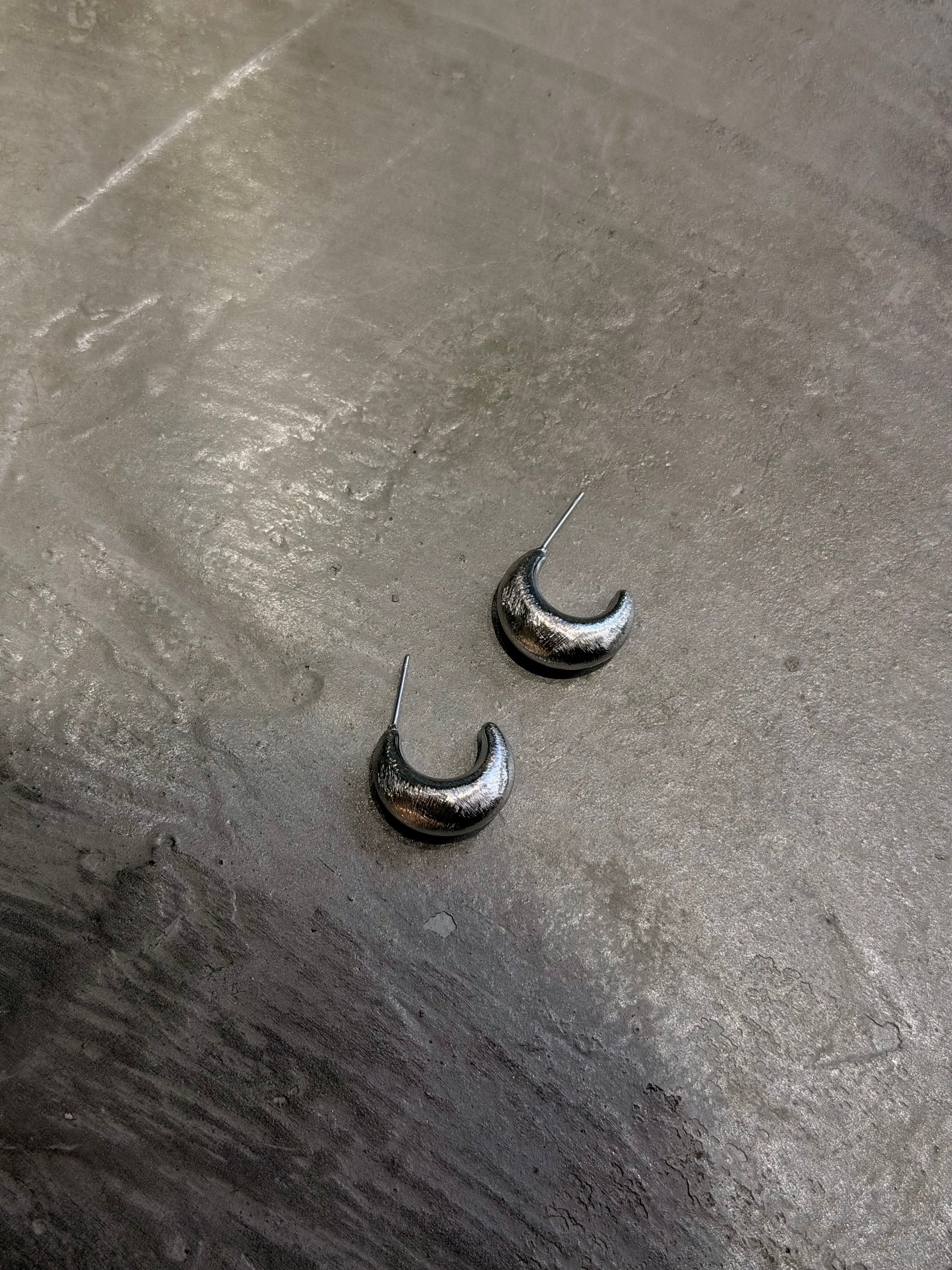 Moon 🌙 stainless steel earrings 