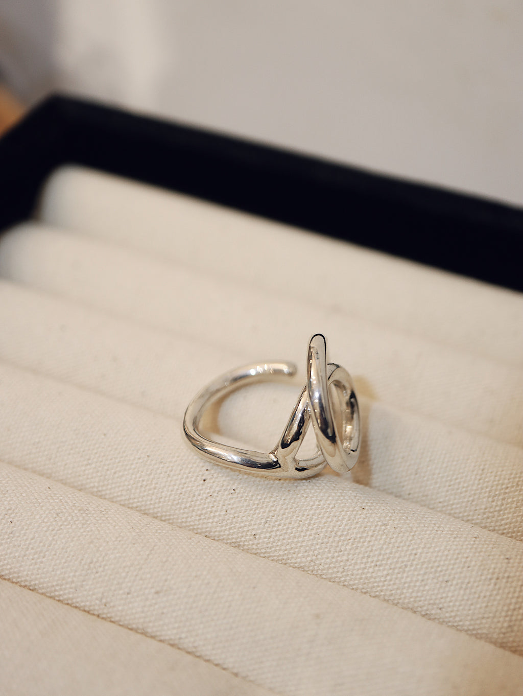 Round twisted 925 silver ring