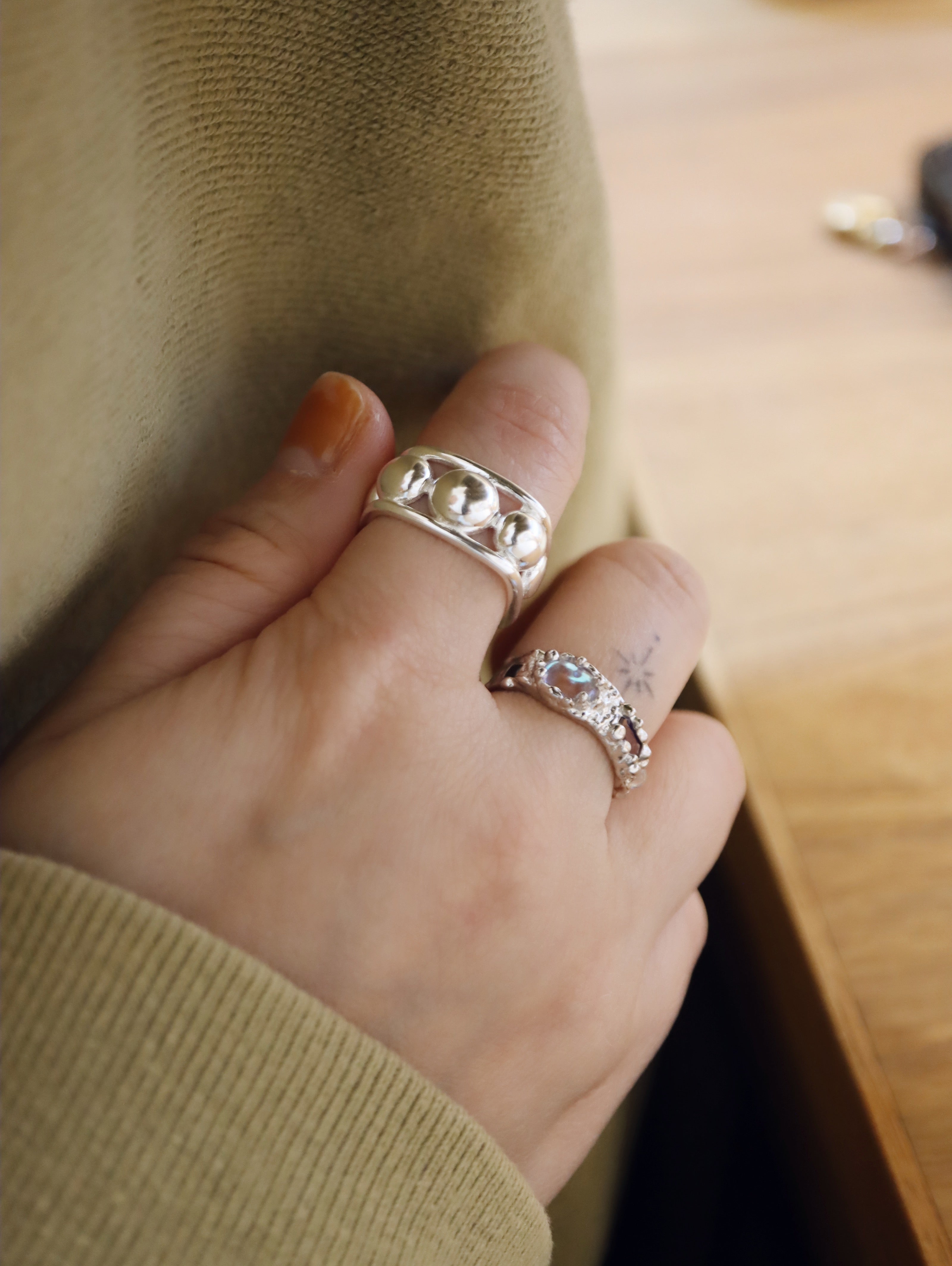 Open size 925 silver ball ring