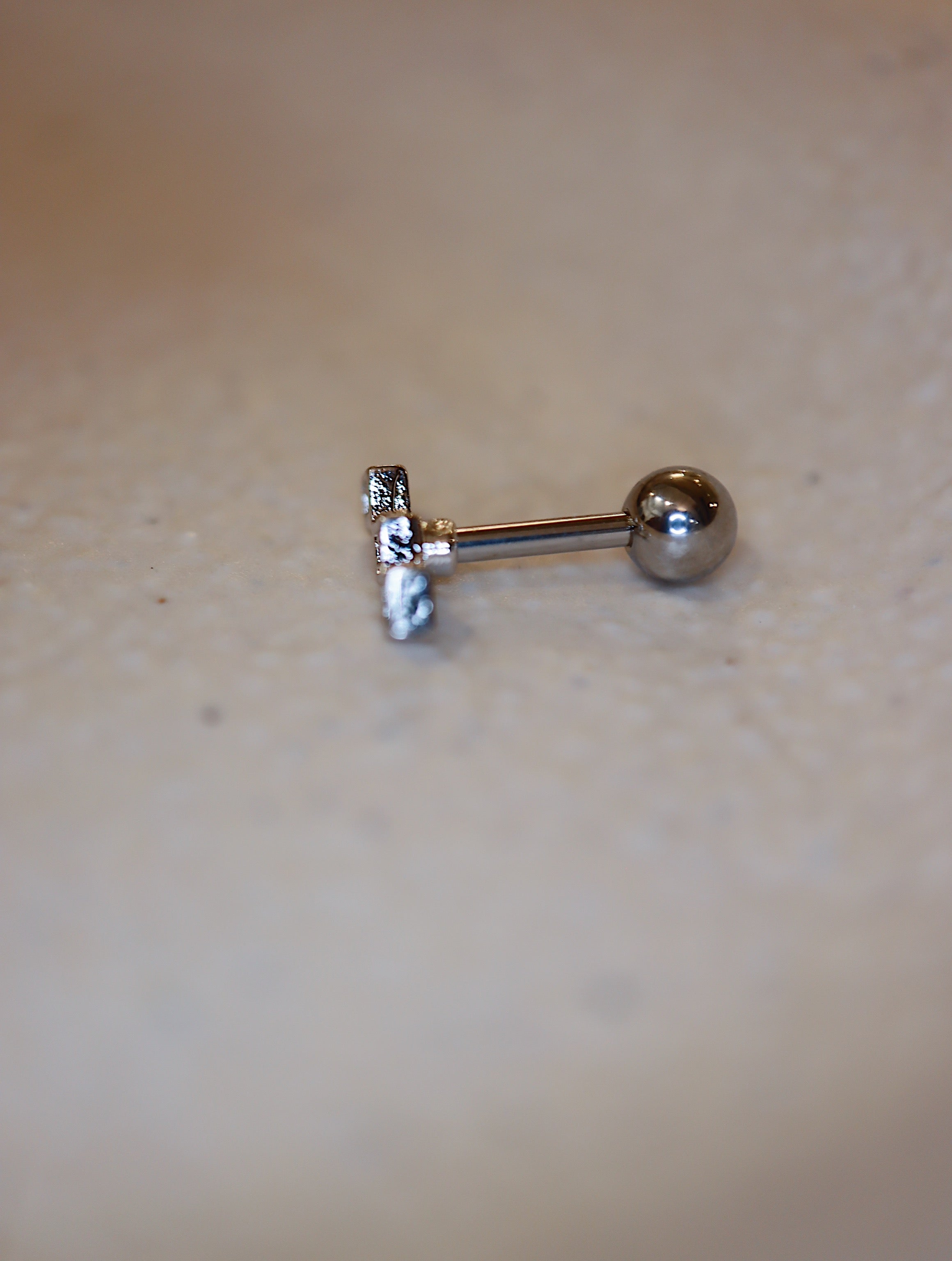 Triple cz surgical steel stud piercing (1pc)