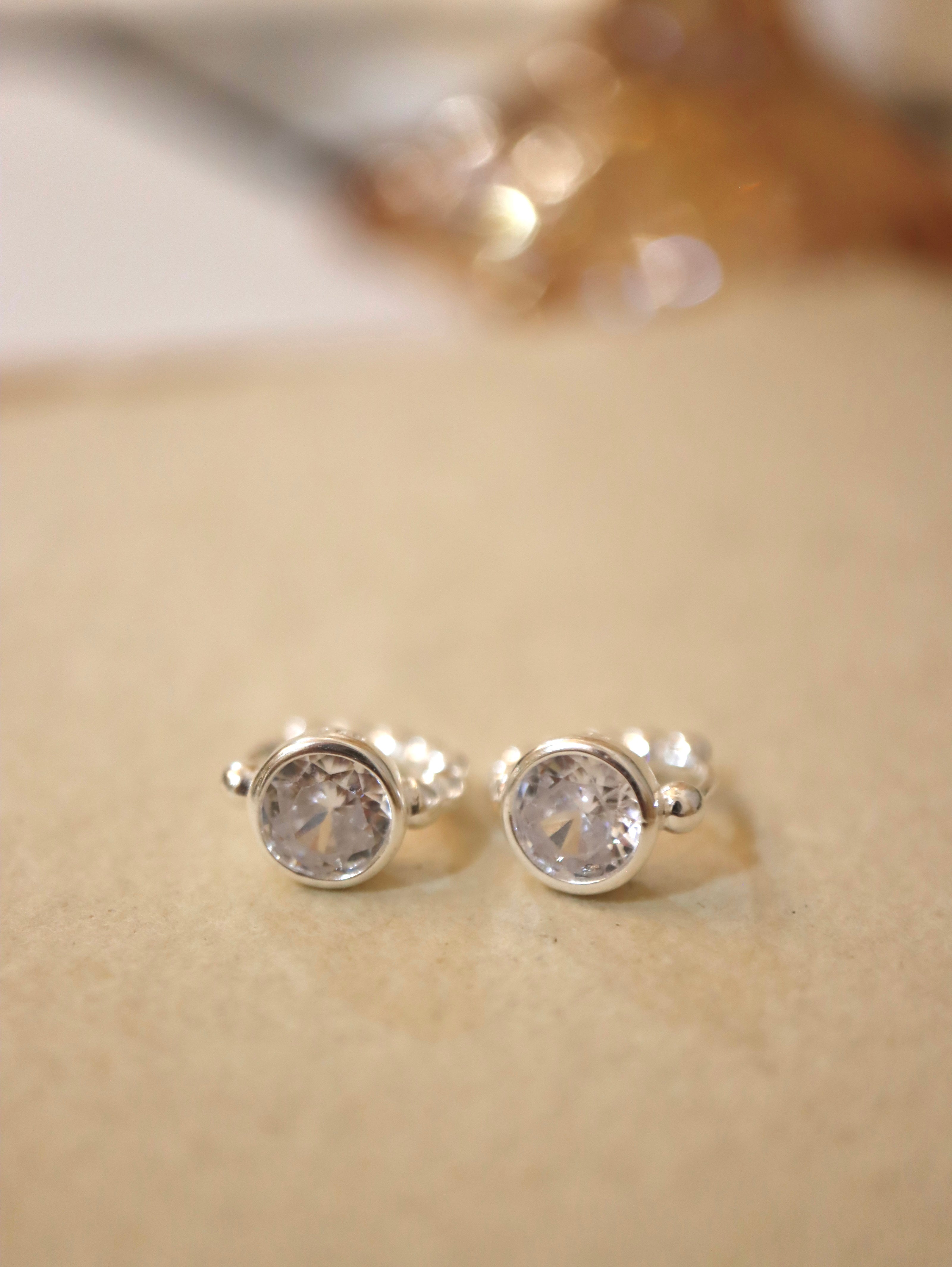 Luminous Dot Hoop 925 silver earrings