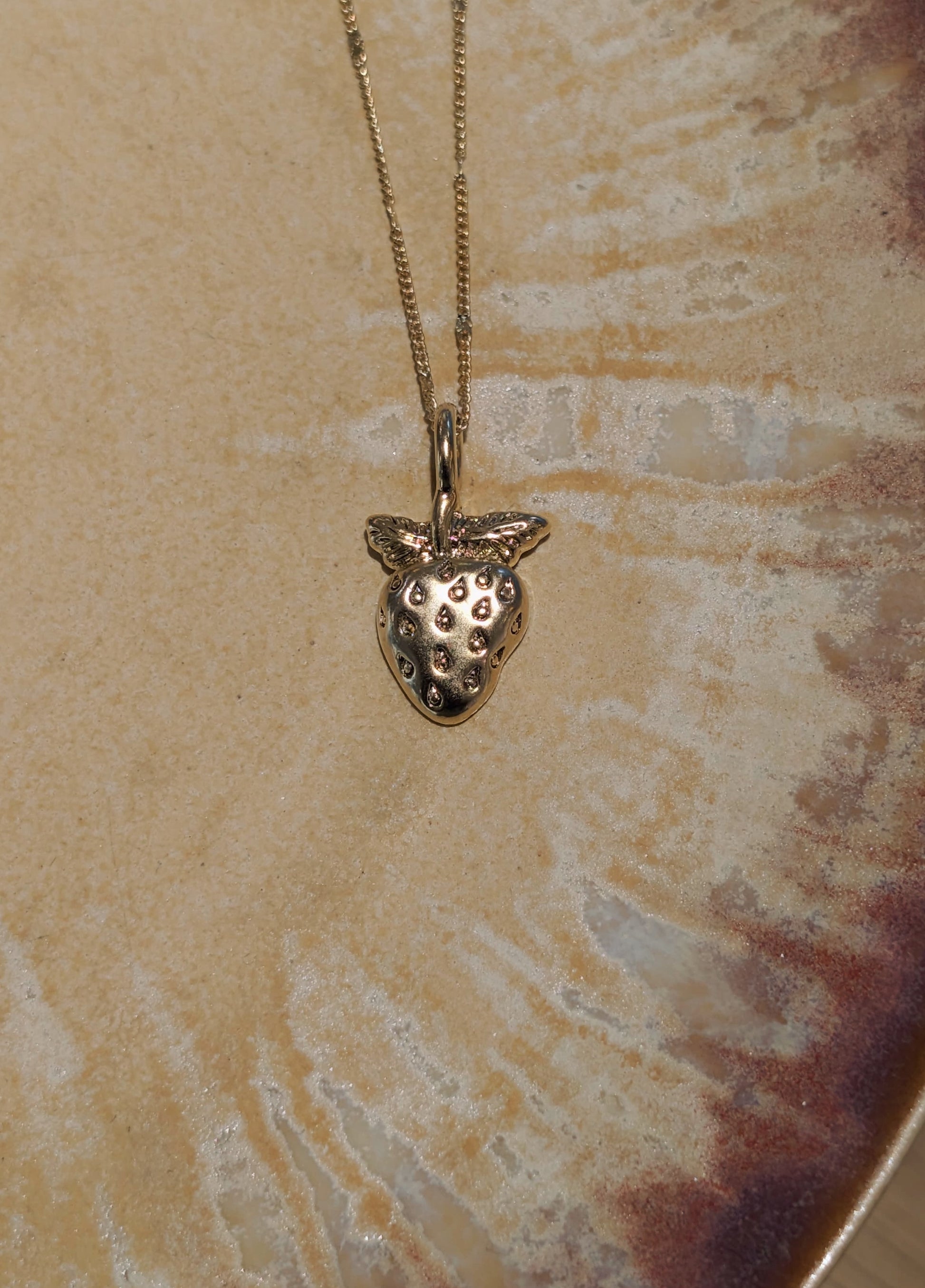 🍓 necklace