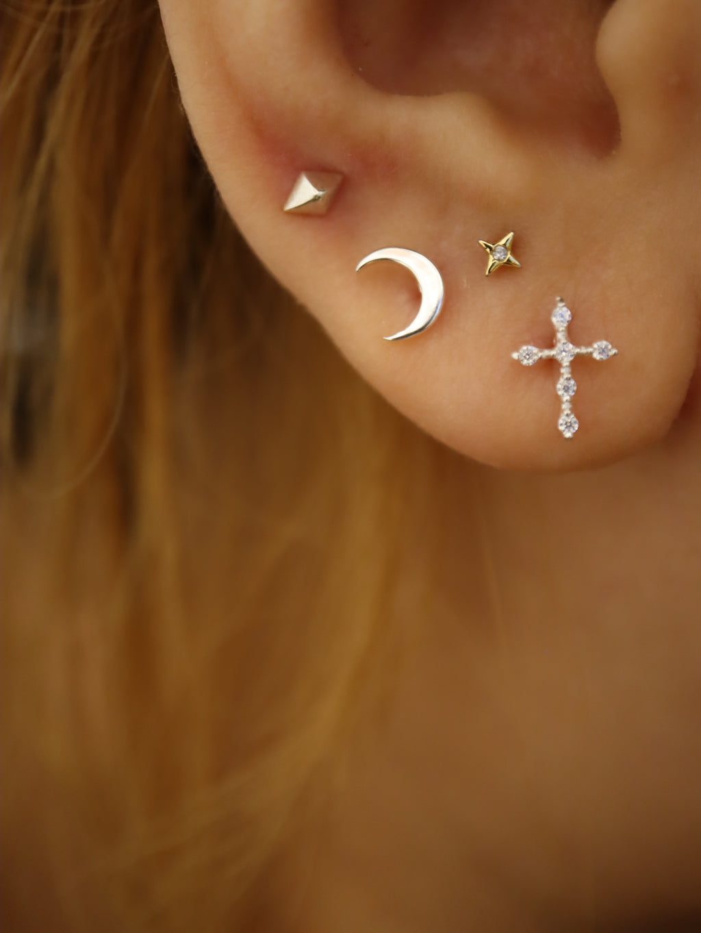 Crescent 925 silver piercing earring