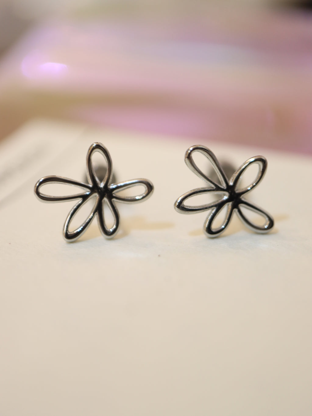 Floral stainless steel earrings