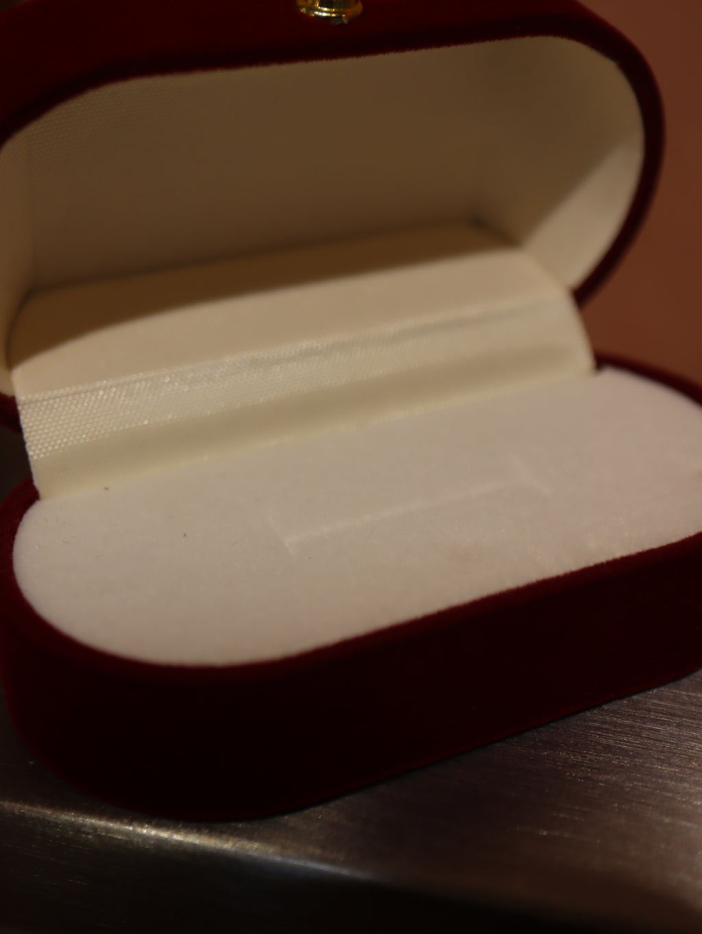 Velvet ring gift box
