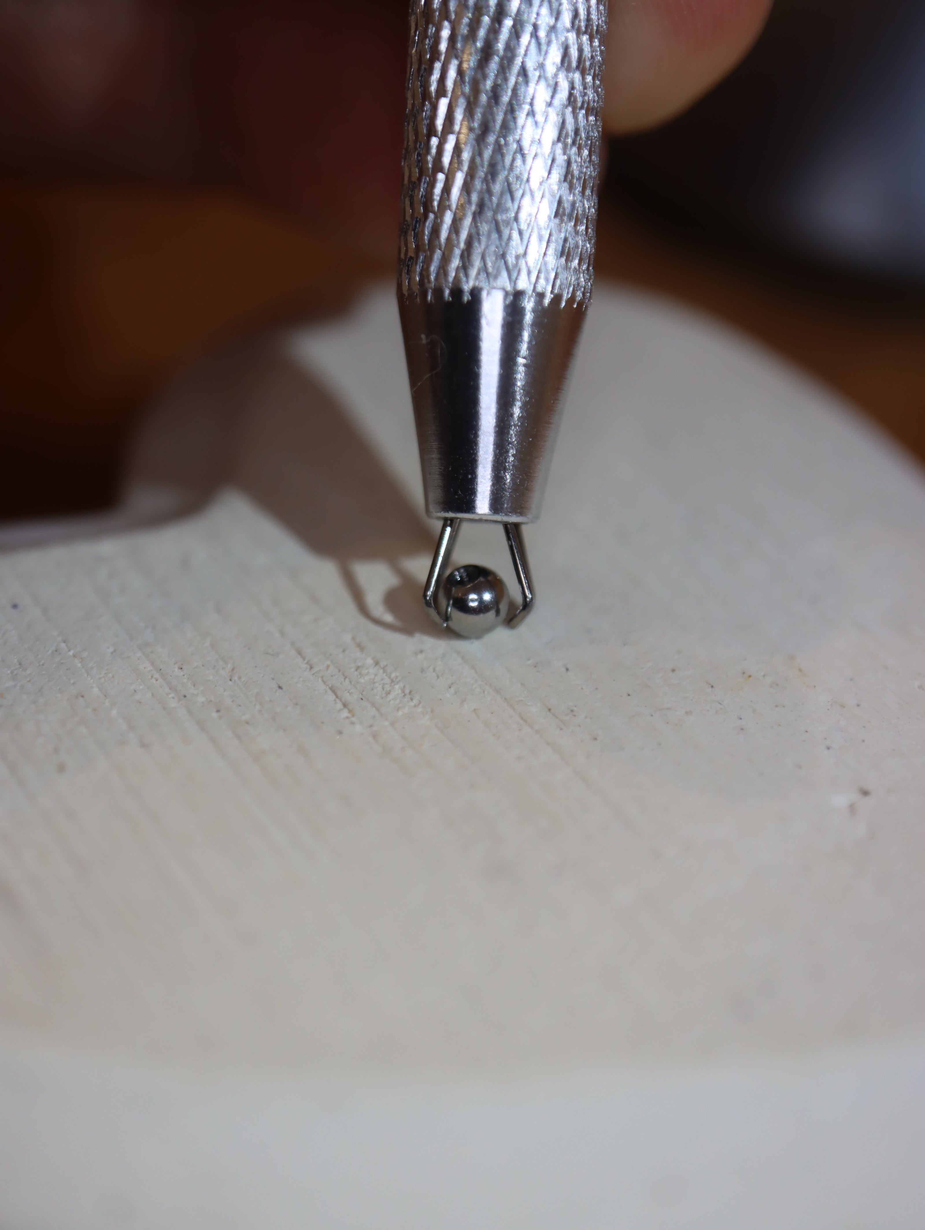 Ball grabber / holder tool