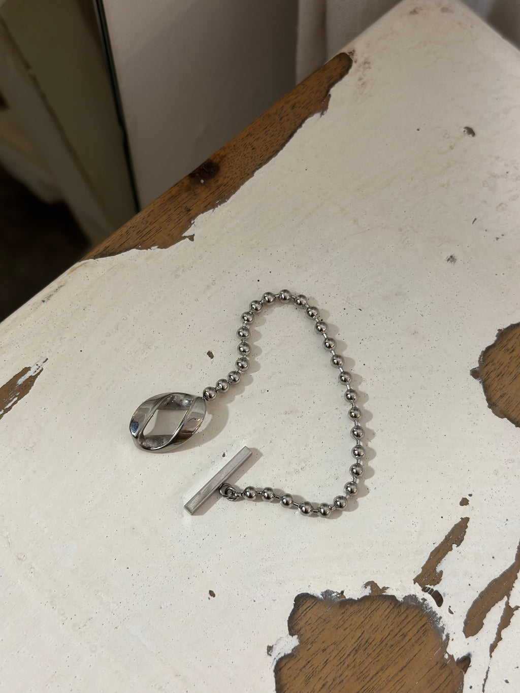 Stainless steel interlock closure chain bracelet