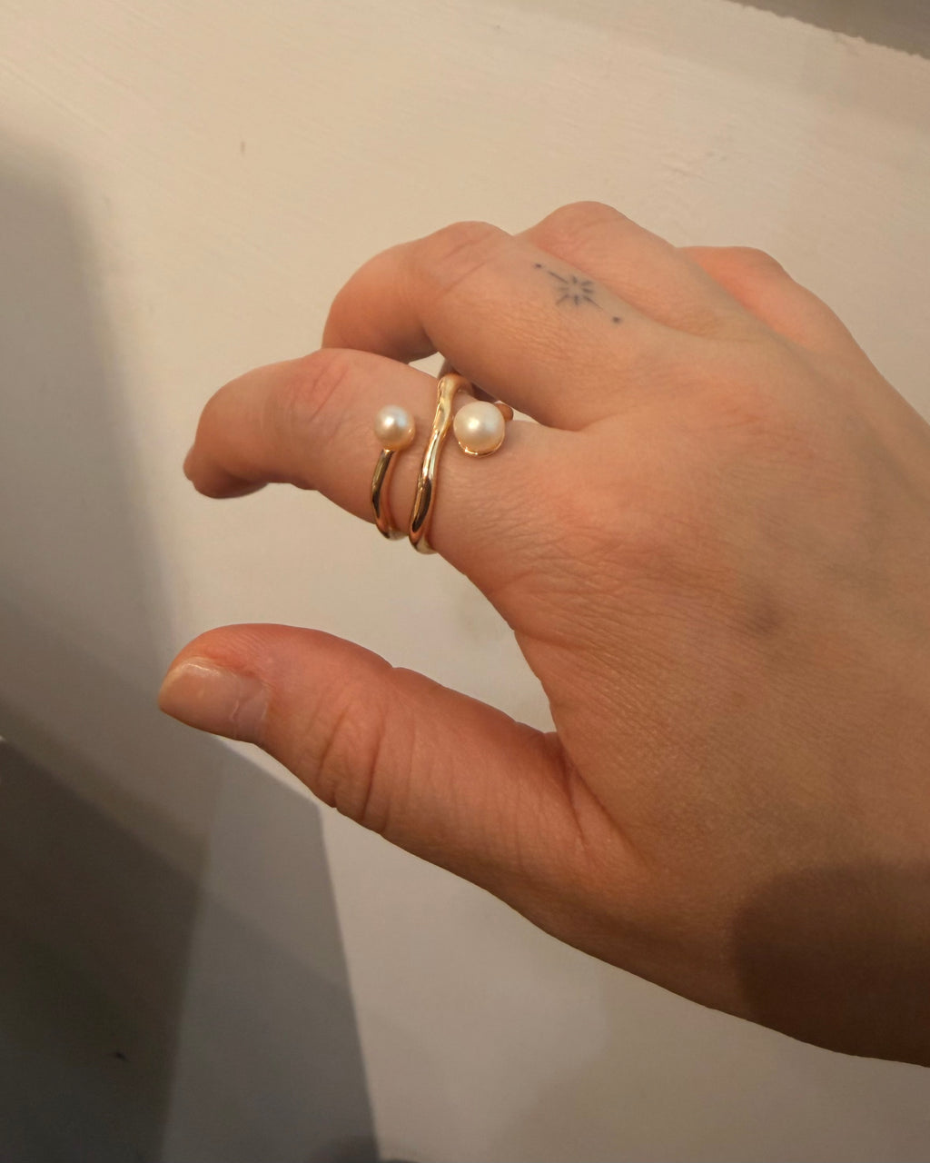 Free size pearl ring
