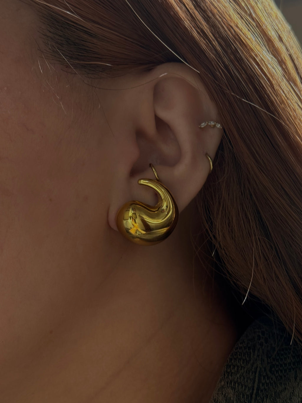 Swirl stainless steel earrings